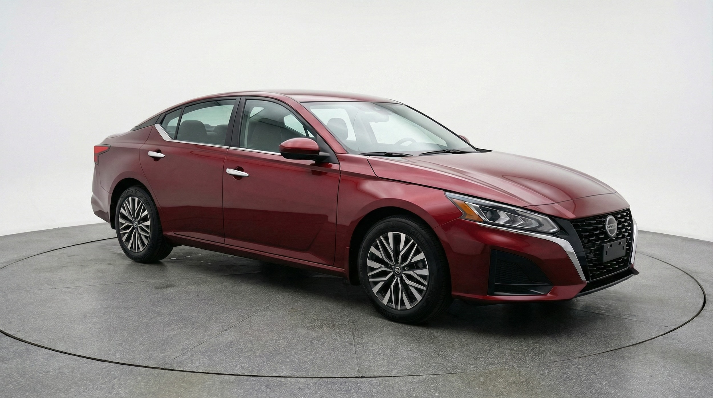 Thumbnail: 2025 Nissan Altima - 1