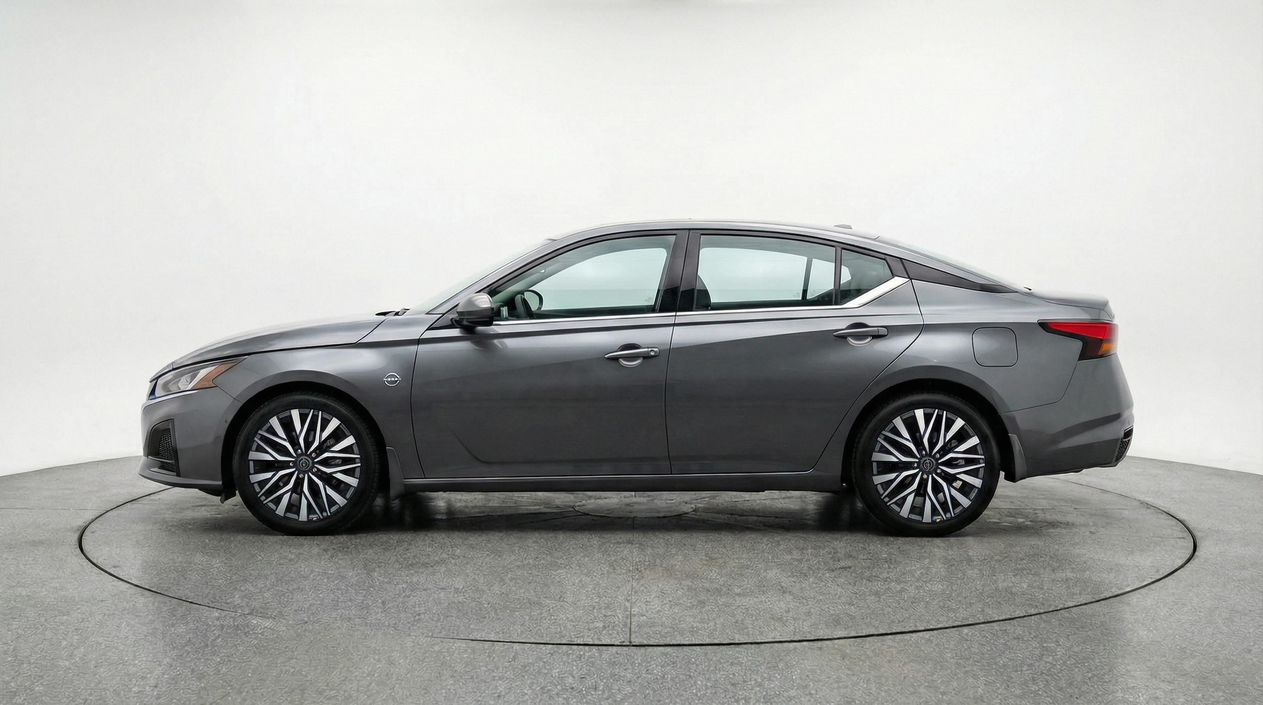 Thumbnail: 2025 Nissan Altima - 4