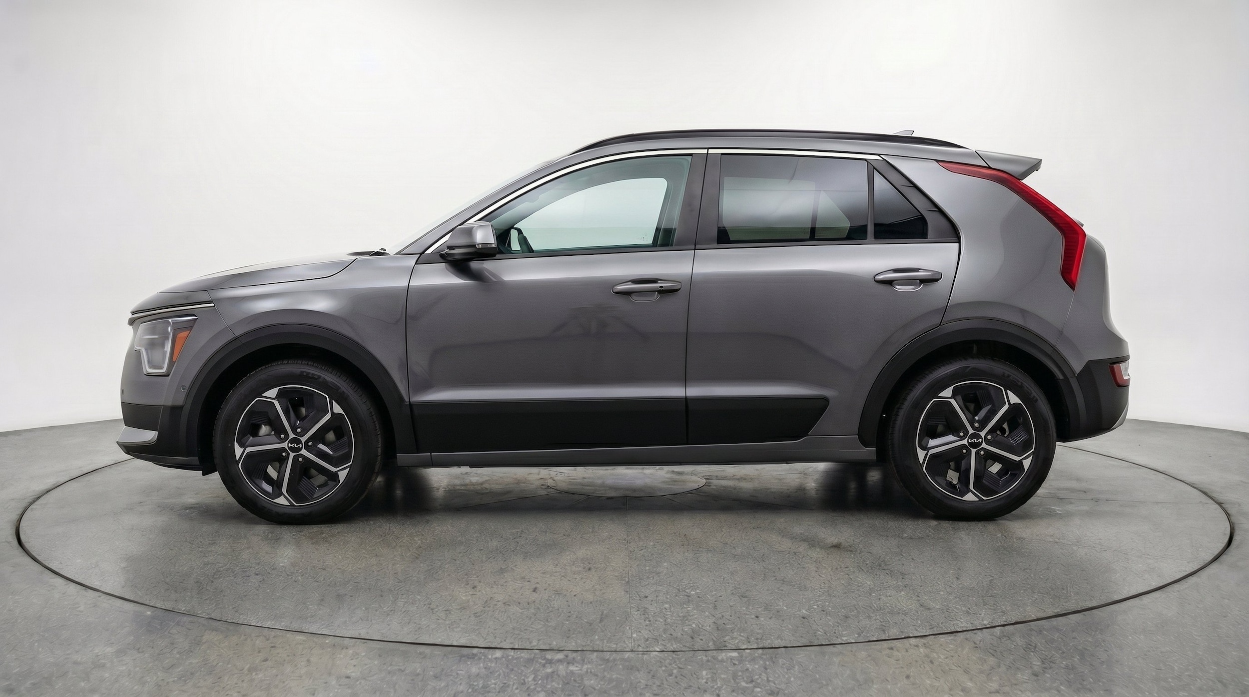 Thumbnail: 2026 Kia Niro - 5