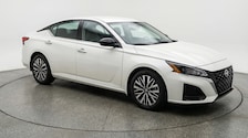 2025 Nissan Altima SV -
                  Phoenix, AZ