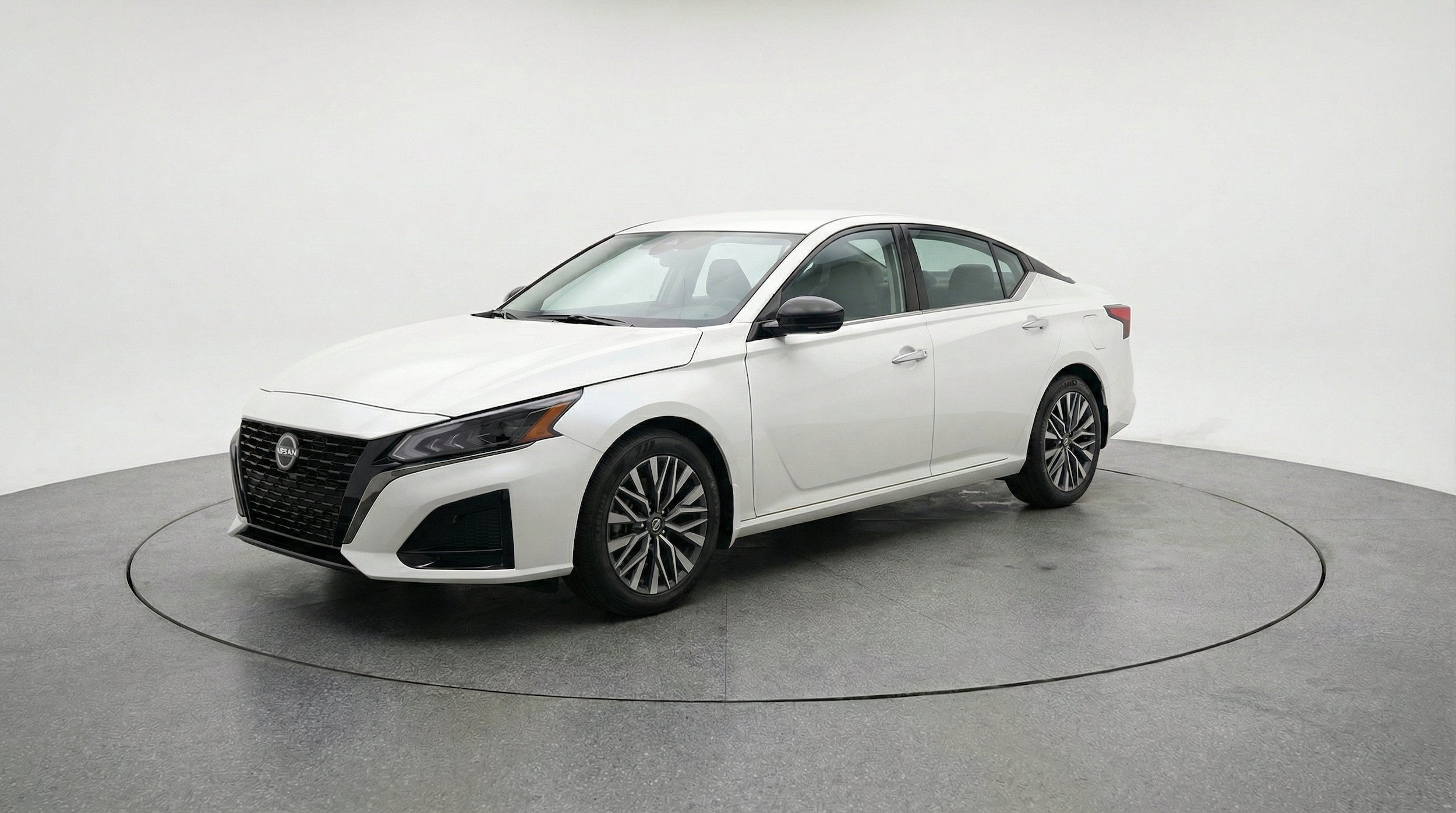 Thumbnail: 2025 Nissan Altima - 3