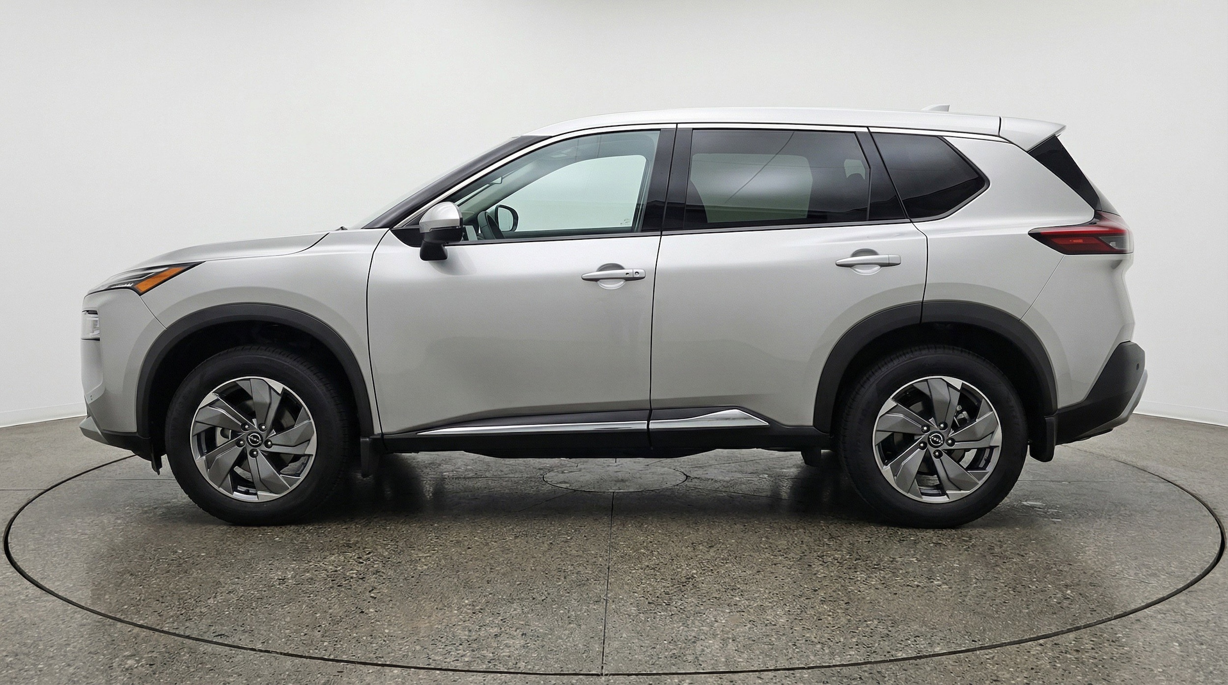 Thumbnail: 2025 Nissan Rogue - 5