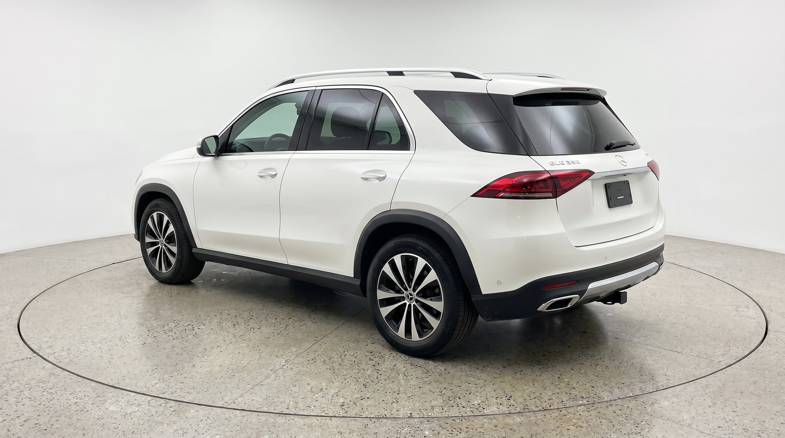 Thumbnail: 2026 Mercedes-Benz GLE - 6