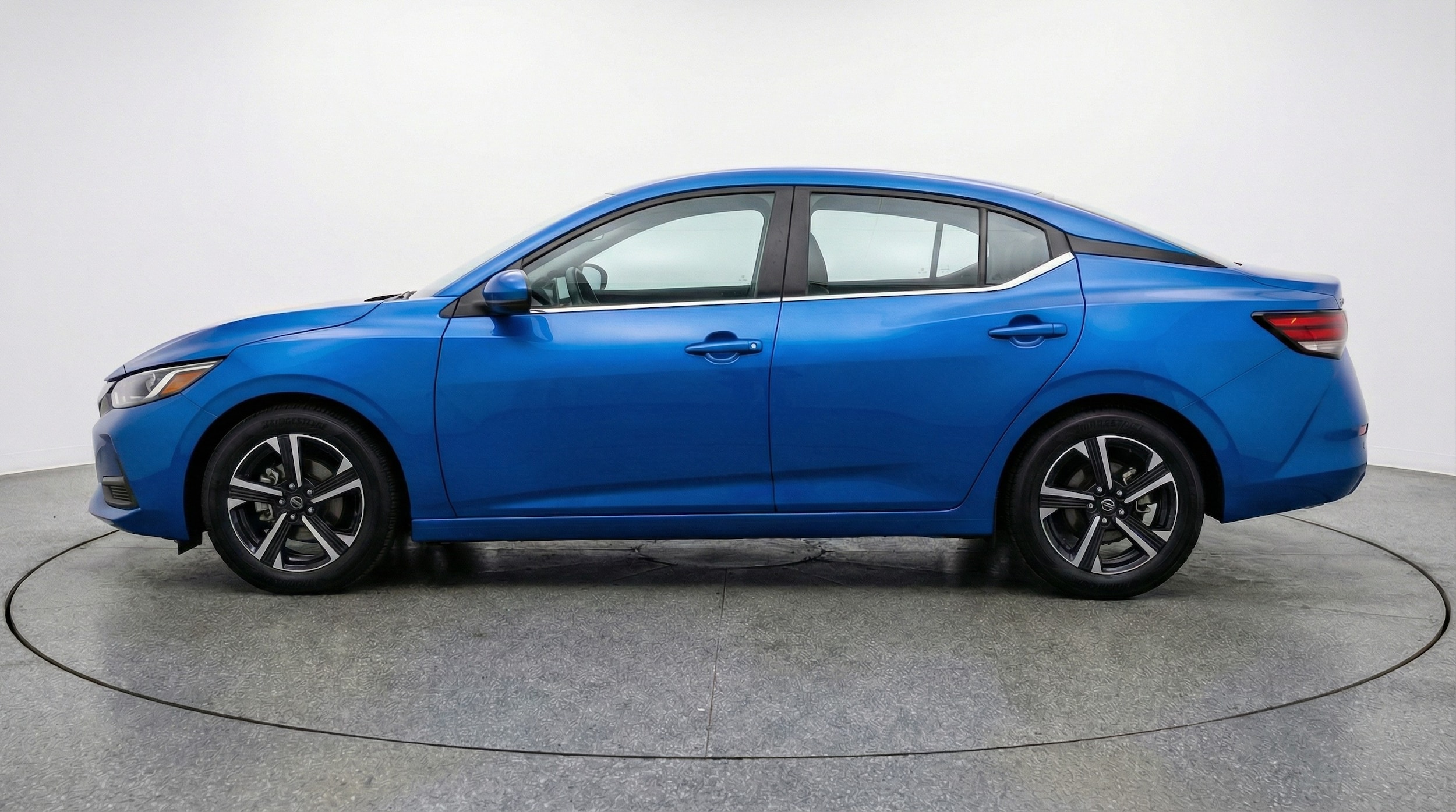 Thumbnail: 2025 Nissan Sentra - 4