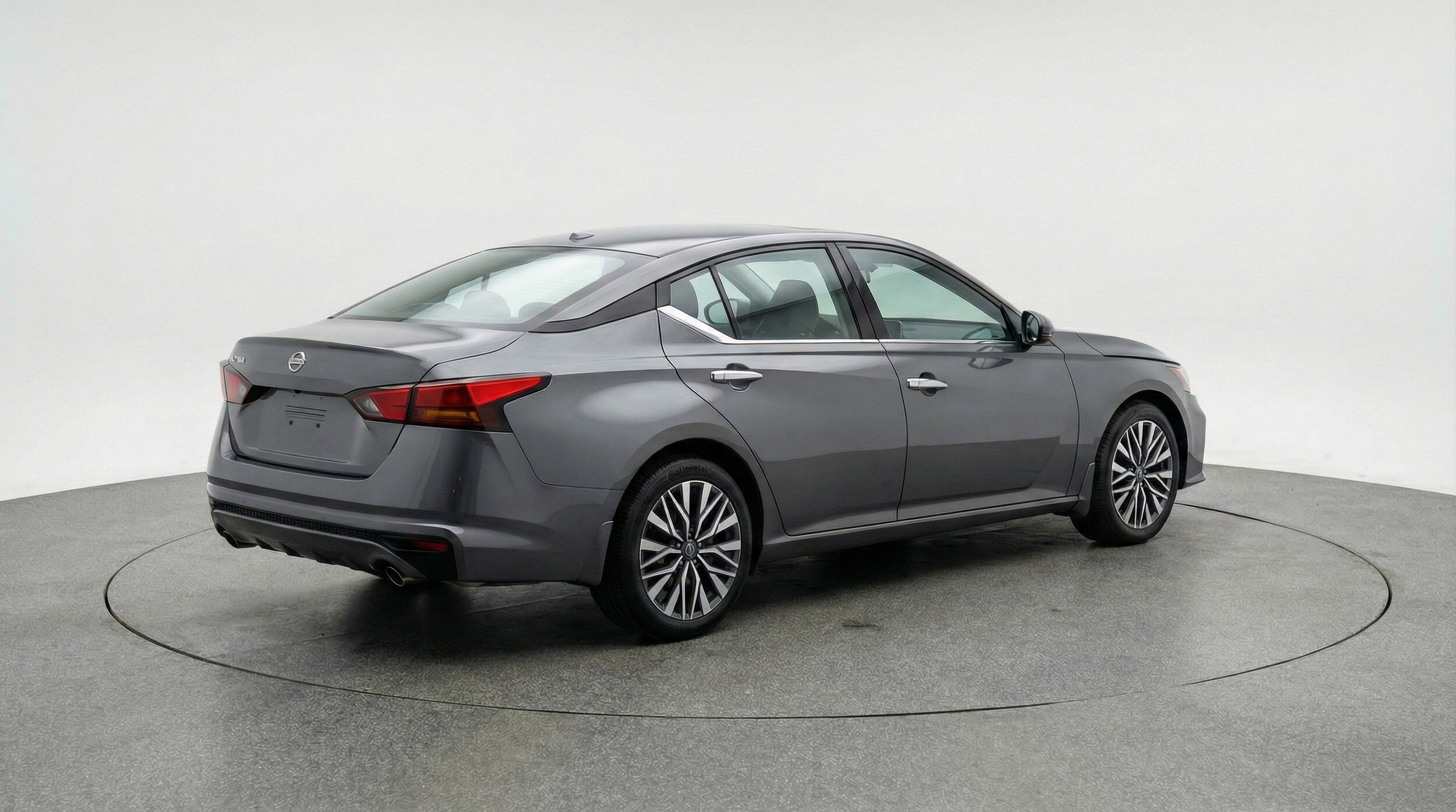 Thumbnail: 2025 Nissan Altima - 9