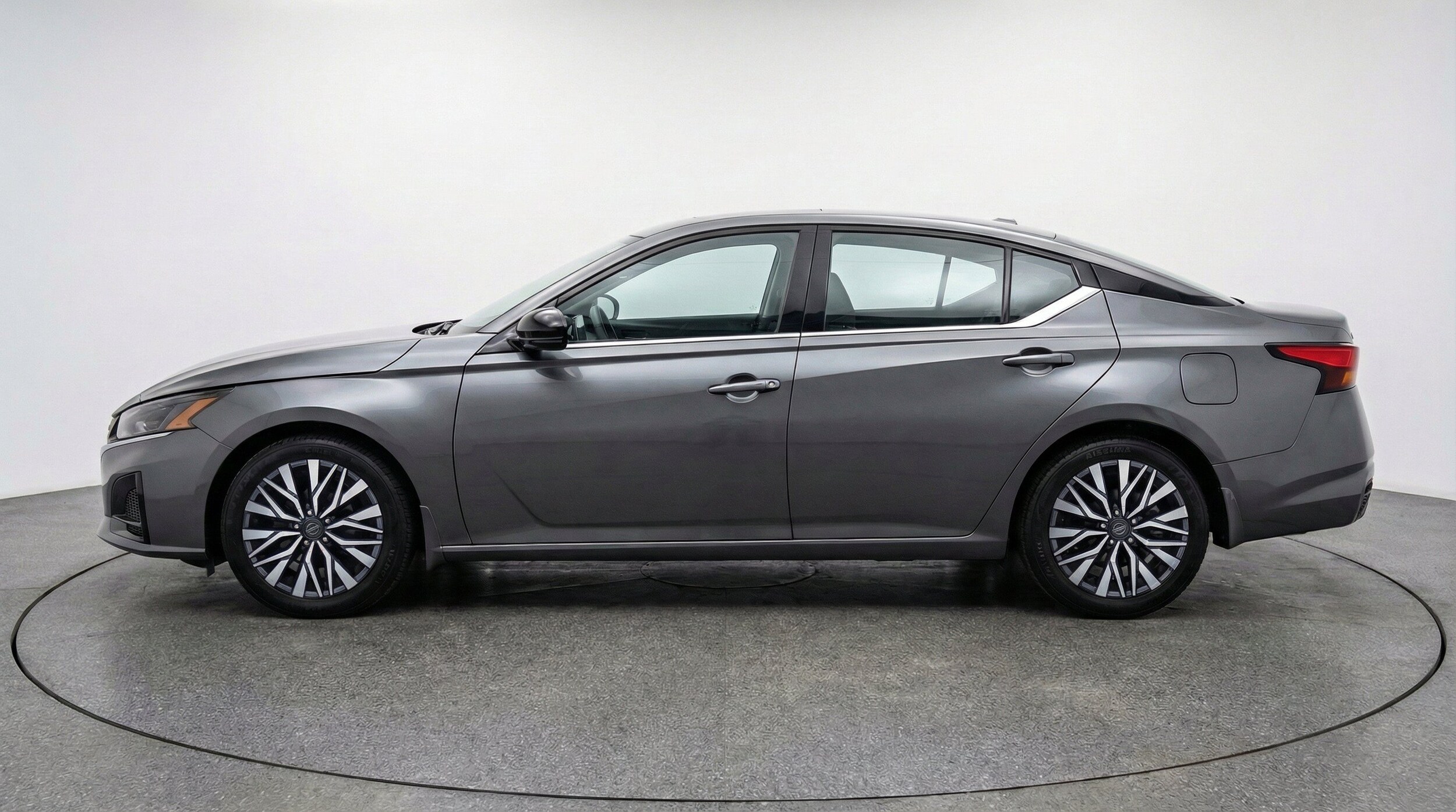 Thumbnail: 2025 Nissan Altima - 5
