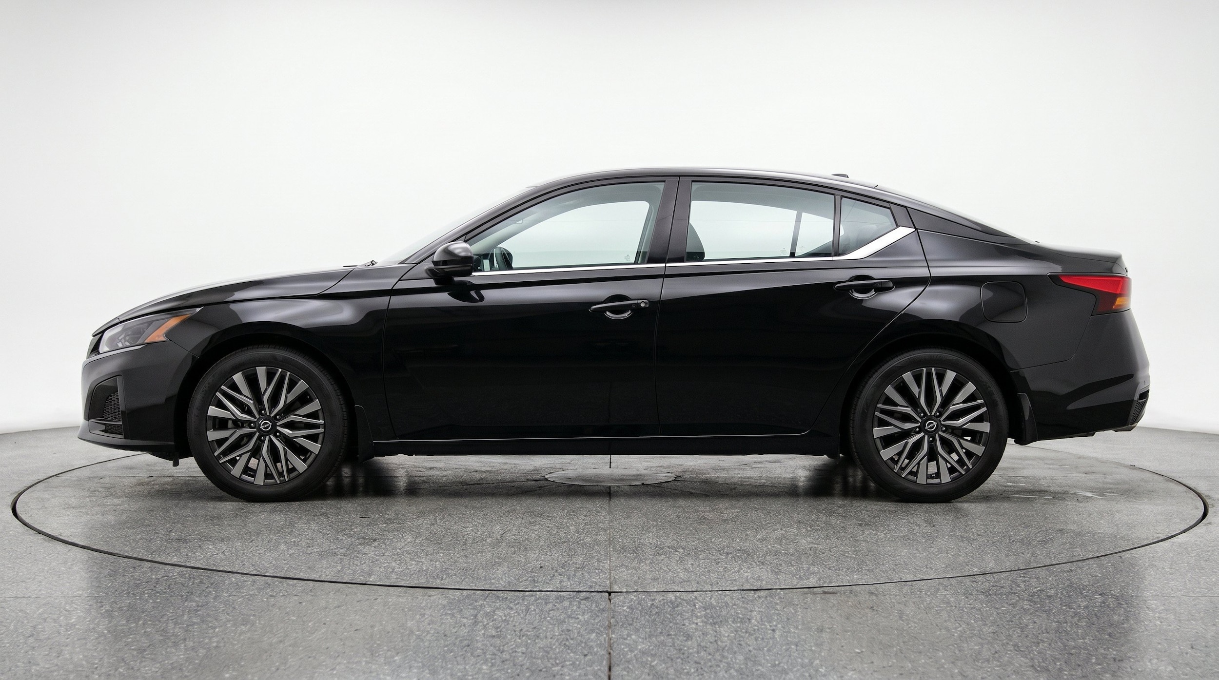 Thumbnail: 2026 Nissan Altima - 5