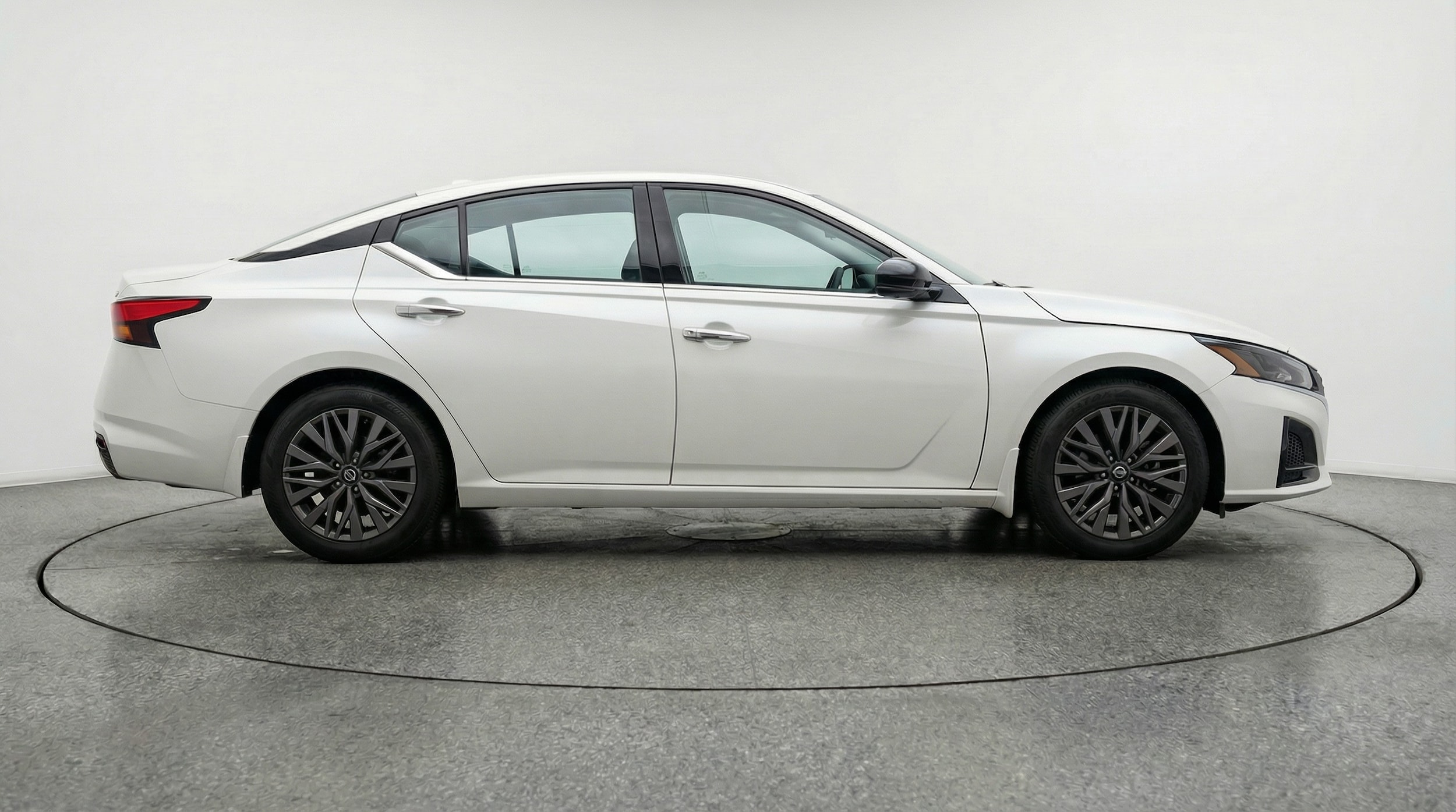 Thumbnail: 2025 Nissan Altima - 8