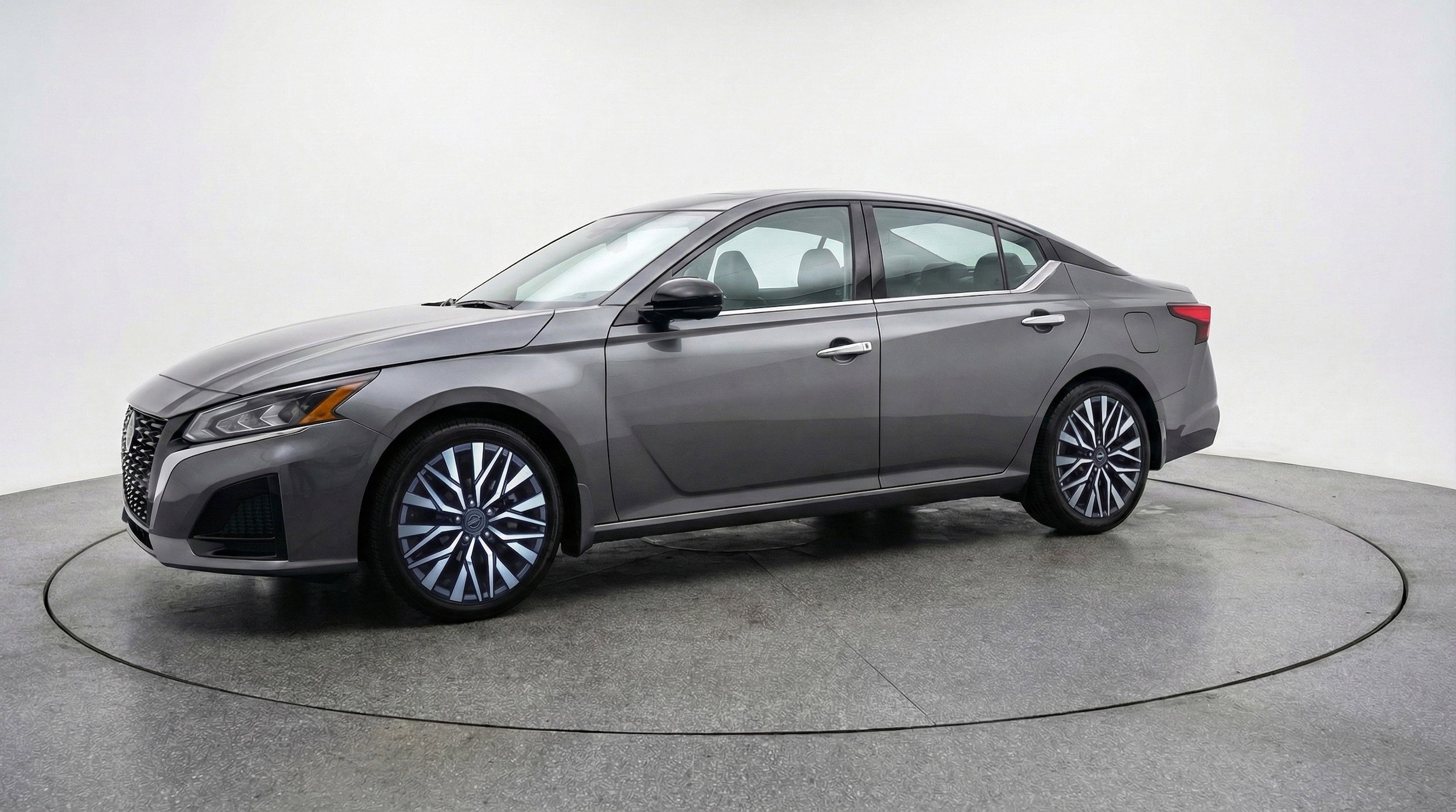 Thumbnail: 2025 Nissan Altima - 3