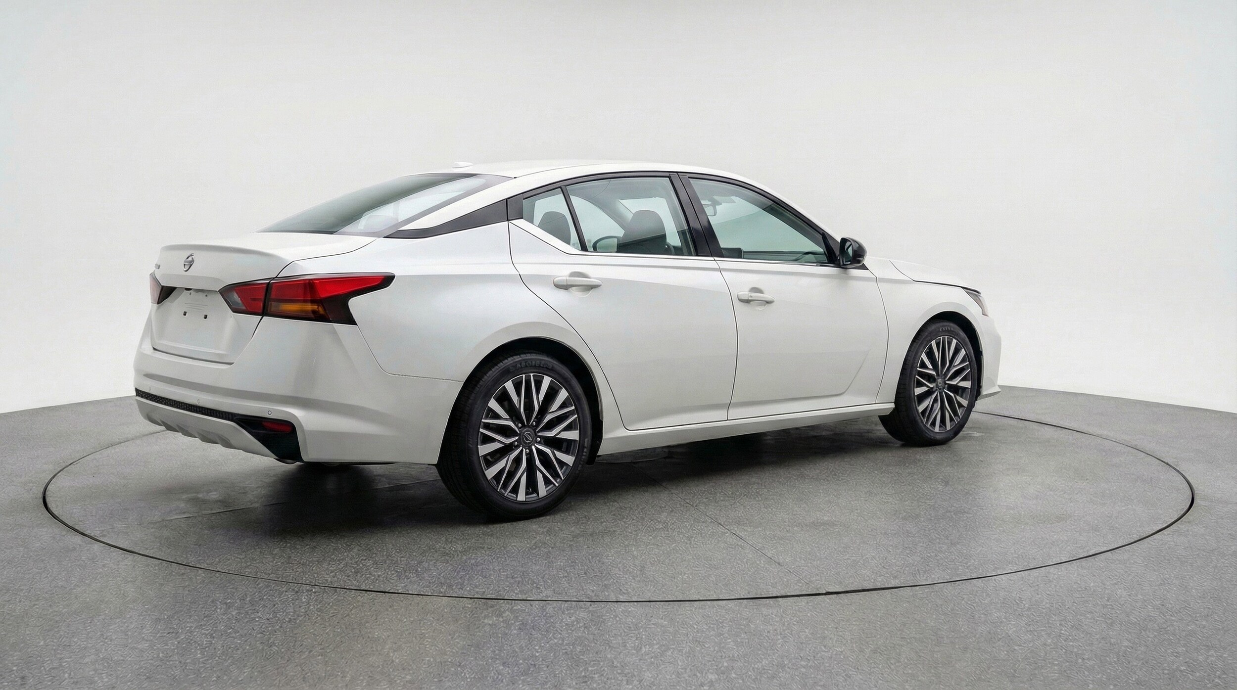 Thumbnail: 2025 Nissan Altima - 9