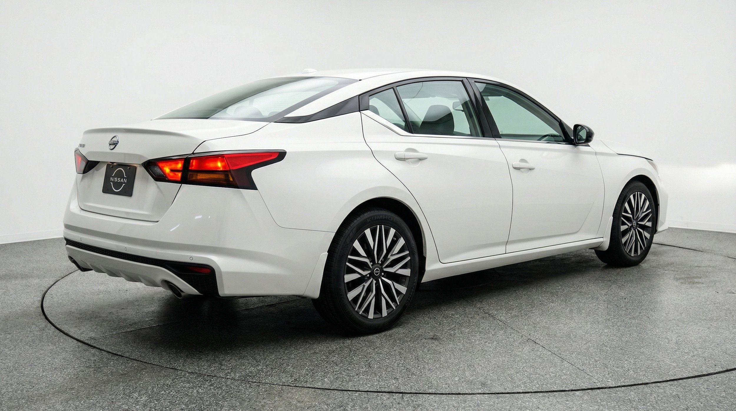 Thumbnail: 2025 Nissan Altima - 9