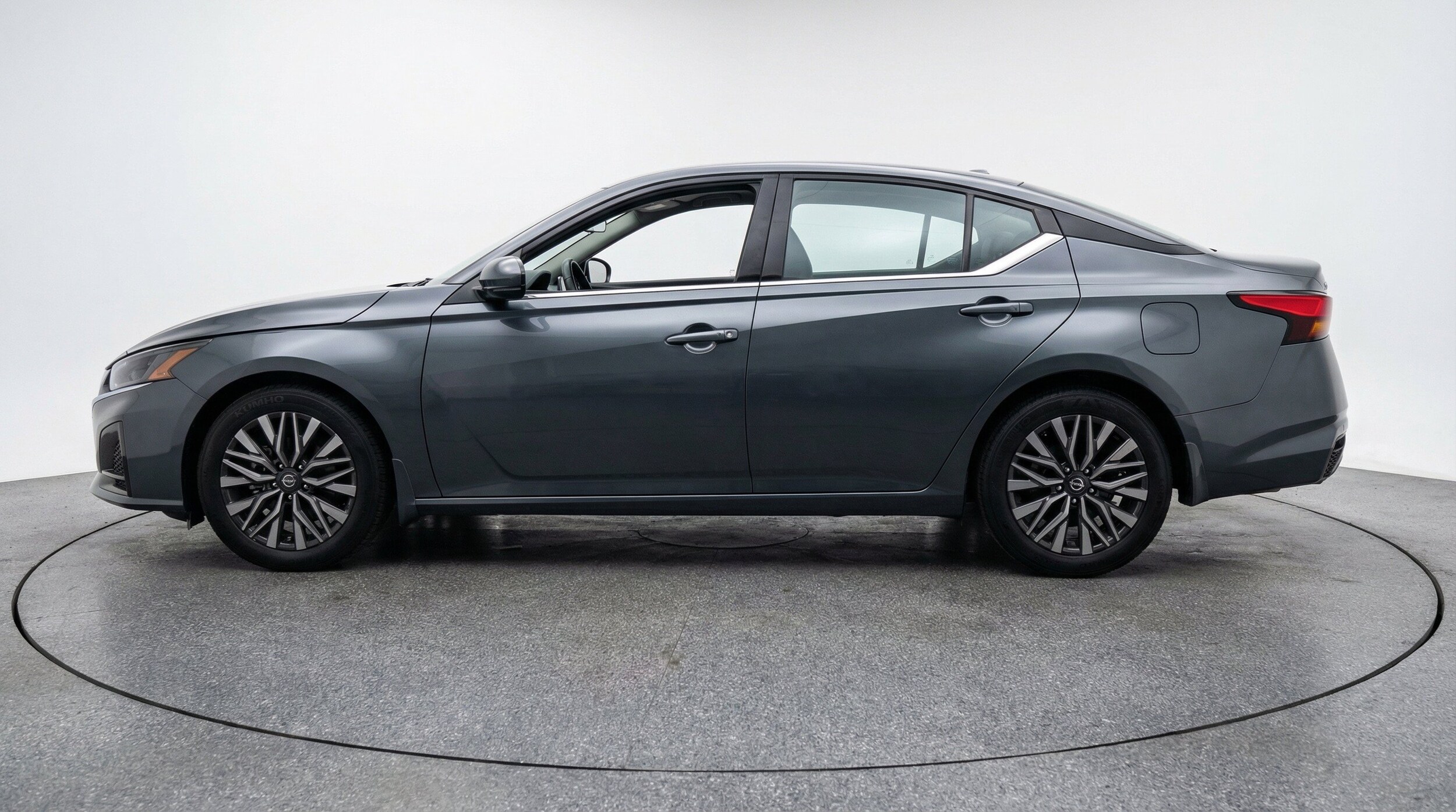 Thumbnail: 2026 Nissan Altima - 5