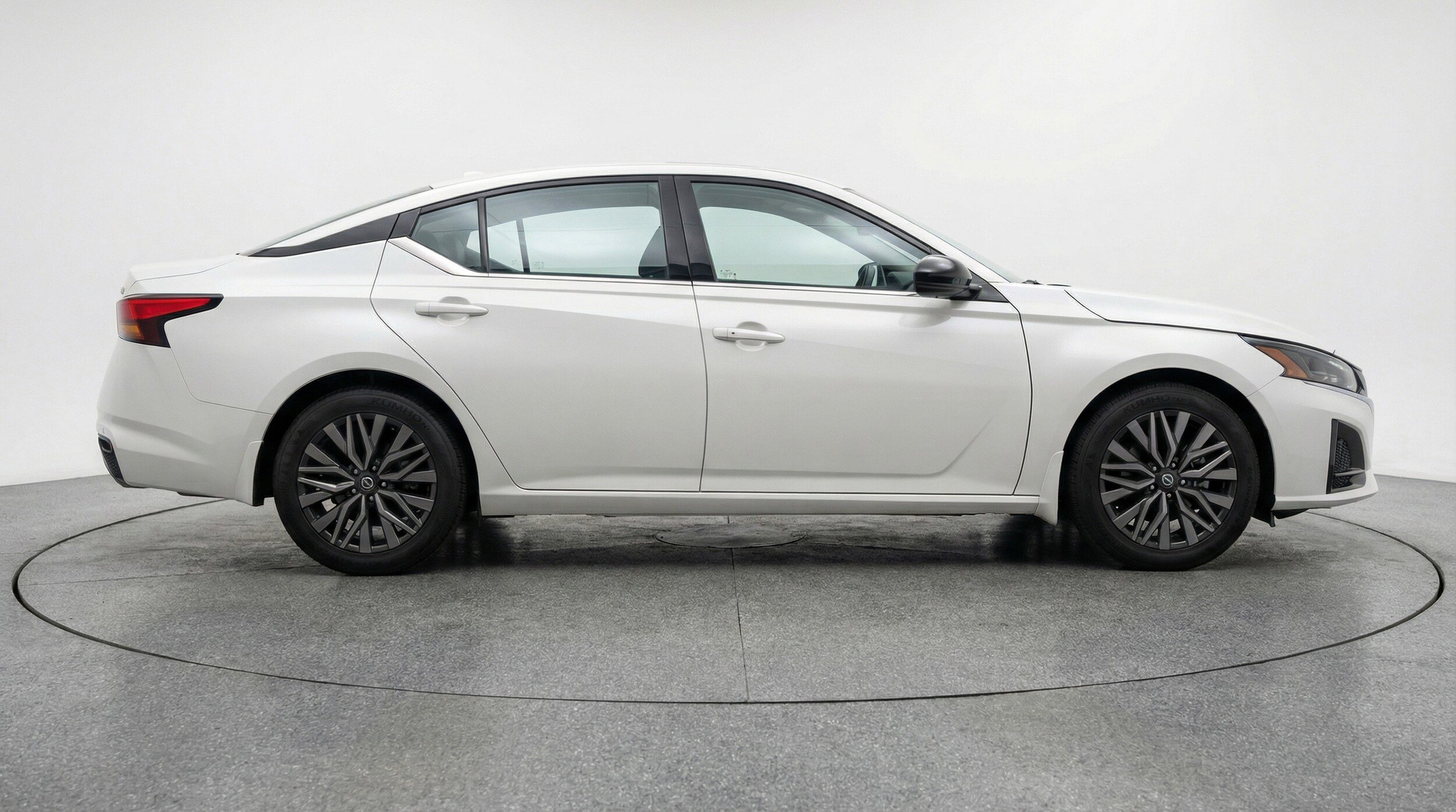 Thumbnail: 2025 Nissan Altima - 11