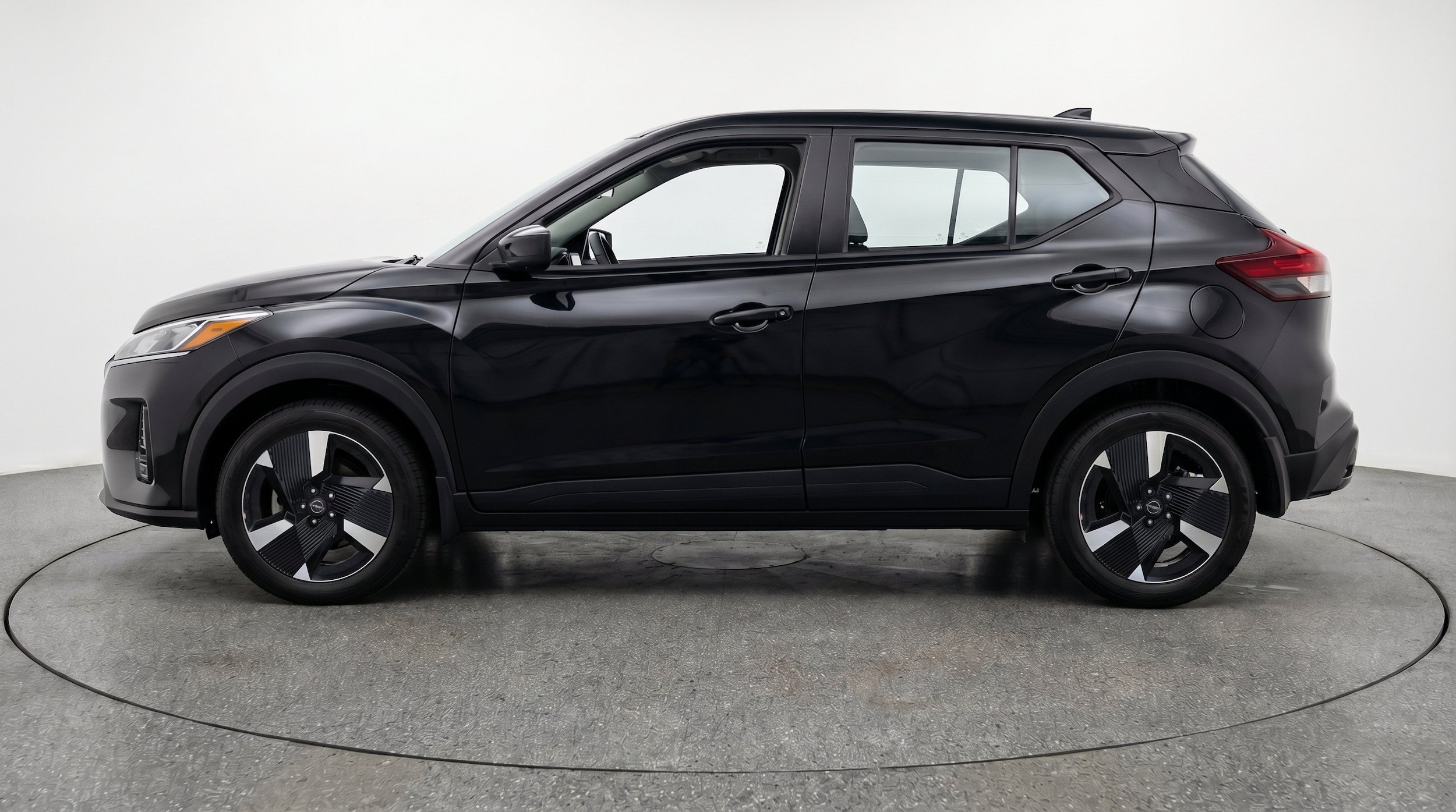 Thumbnail: 2026 Nissan Kicks - 5