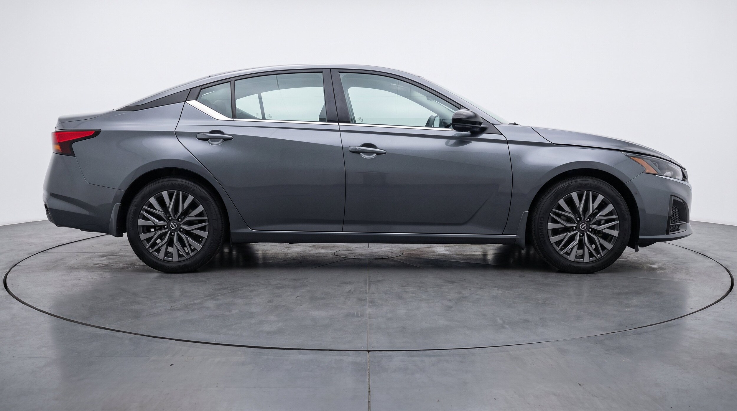 Thumbnail: 2025 Nissan Altima - 10
