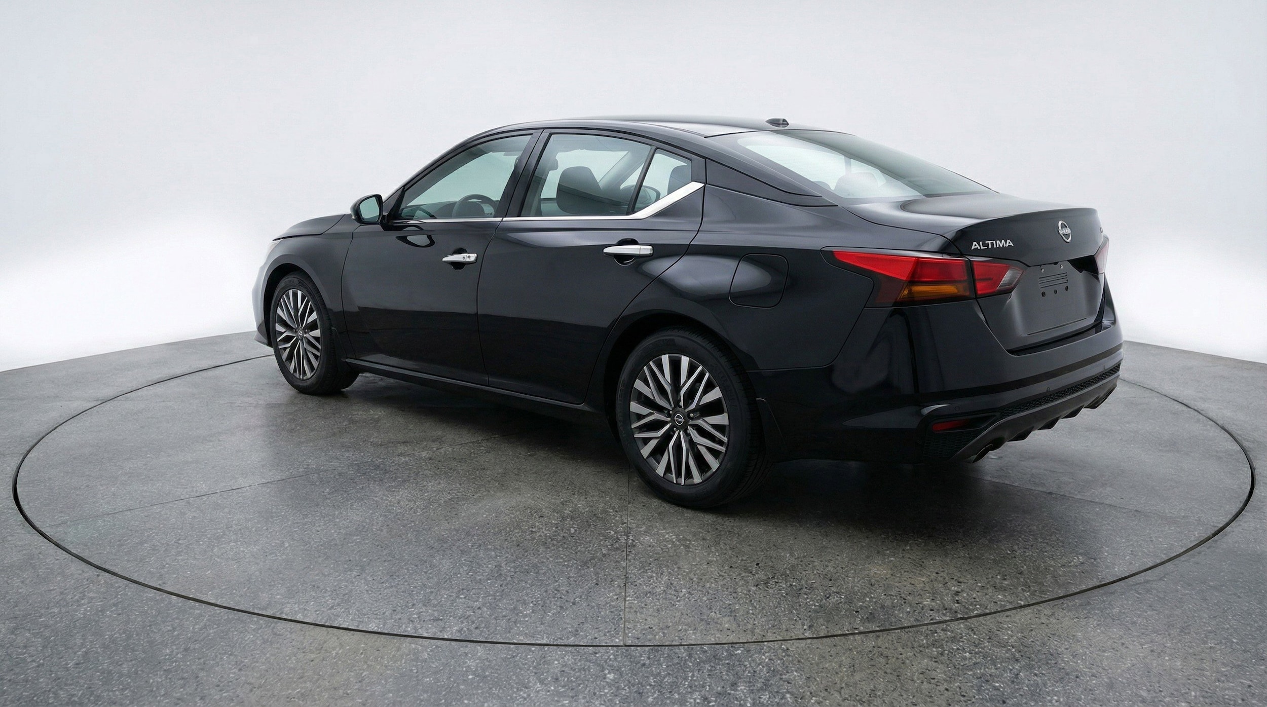 Thumbnail: 2025 Nissan Altima - 6