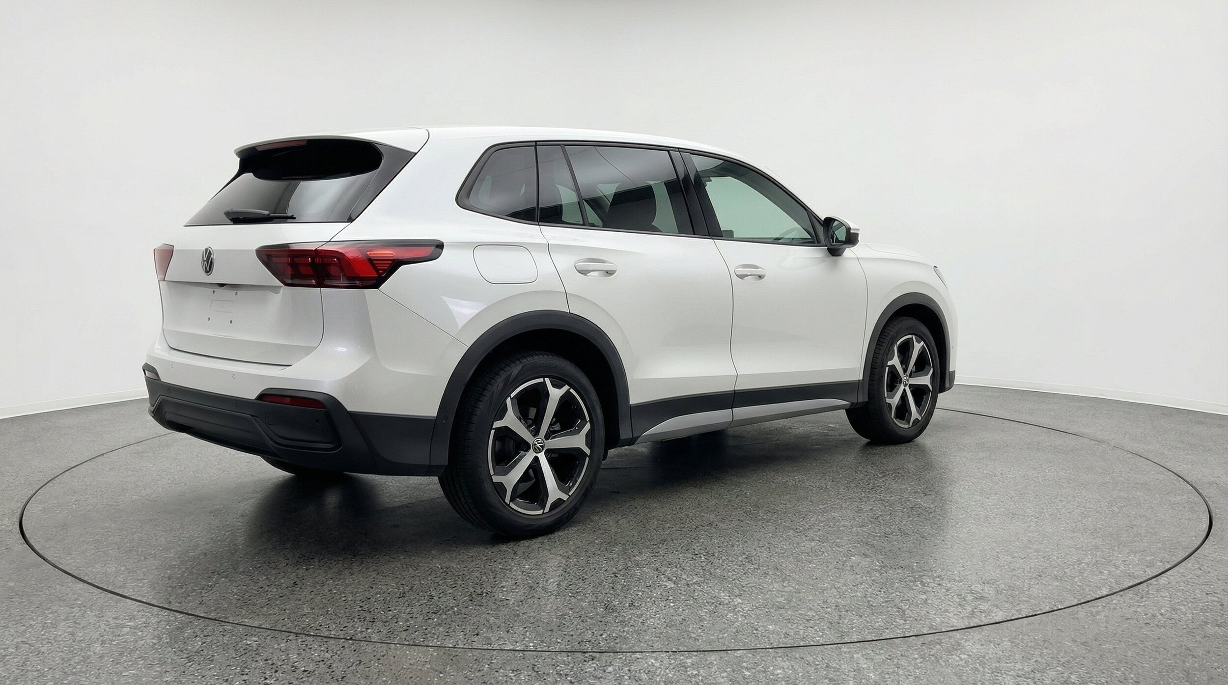 Thumbnail: 2026 Volkswagen Tiguan - 9