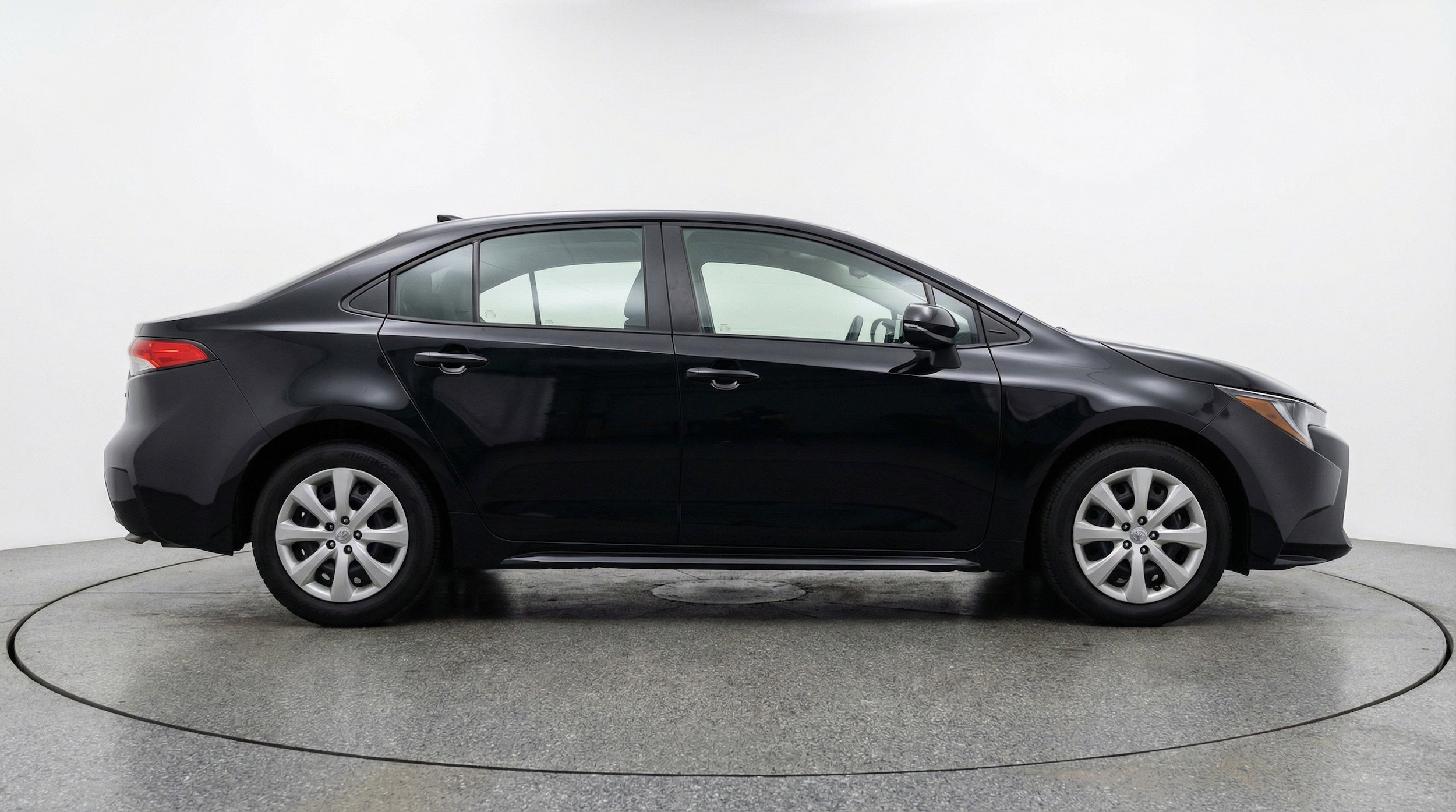 Thumbnail: 2025 Toyota Corolla - 11