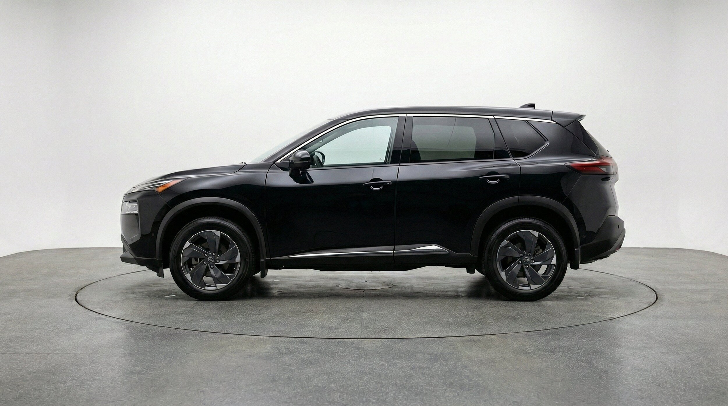 Thumbnail: 2025 Nissan Rogue - 5