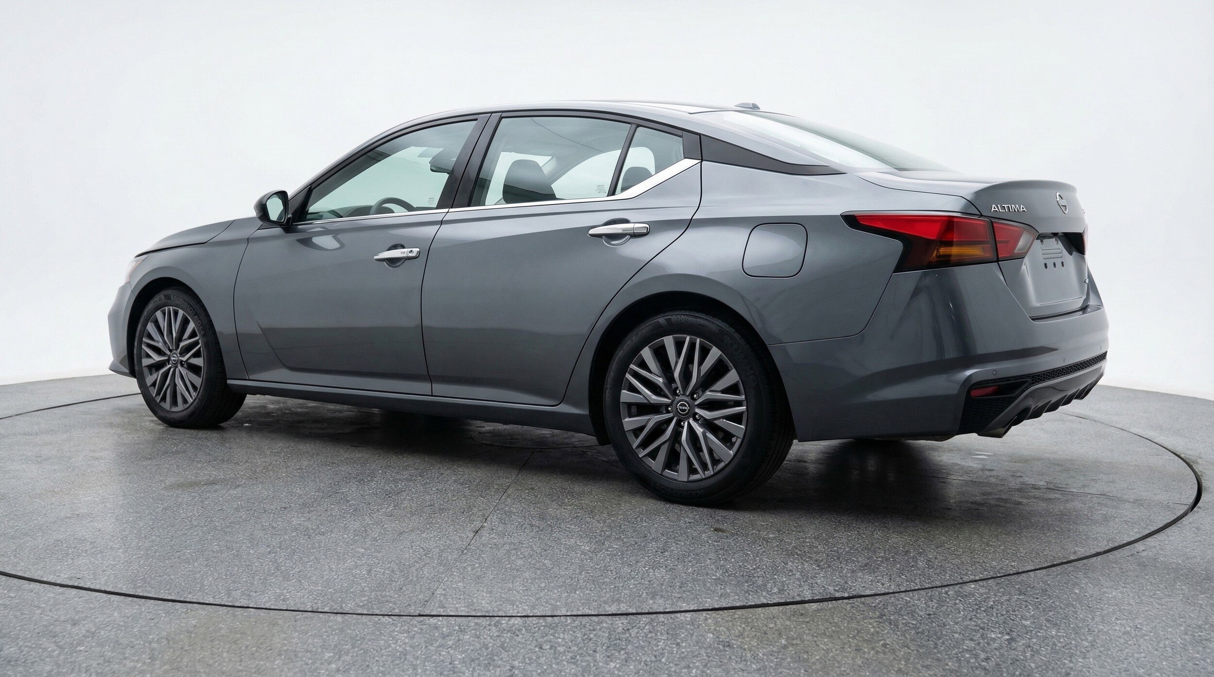 Thumbnail: 2025 Nissan Altima - 6