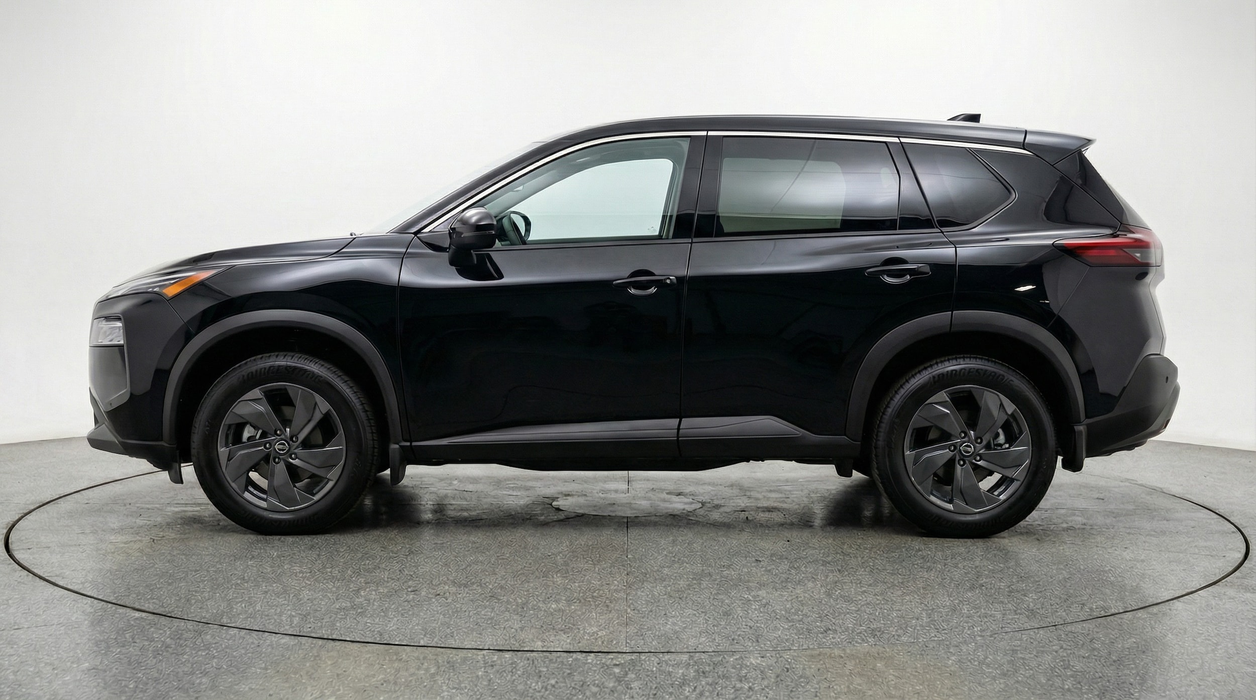 Thumbnail: 2025 Nissan Rogue - 4