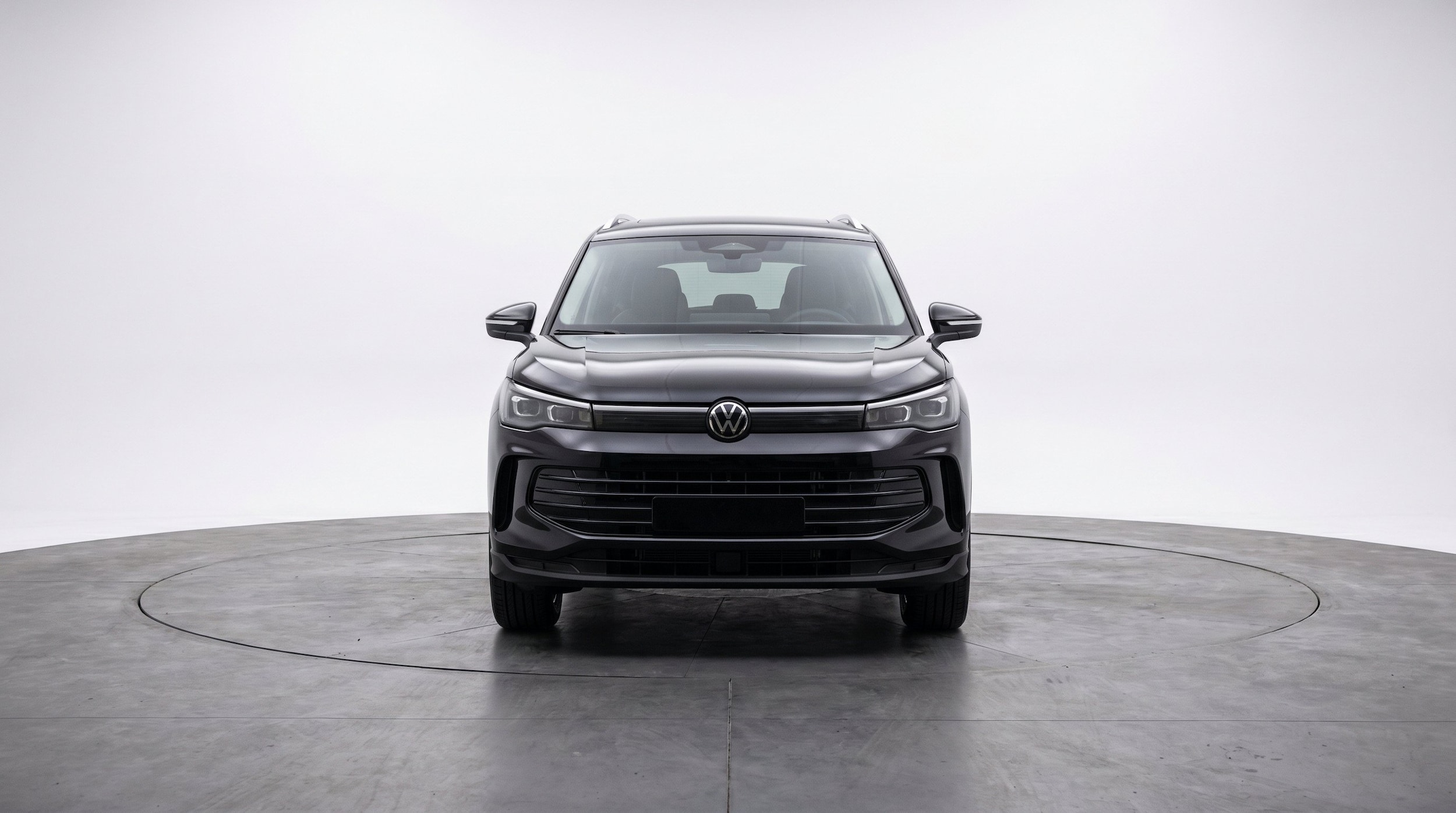 Thumbnail: 2026 Volkswagen Tiguan - 2