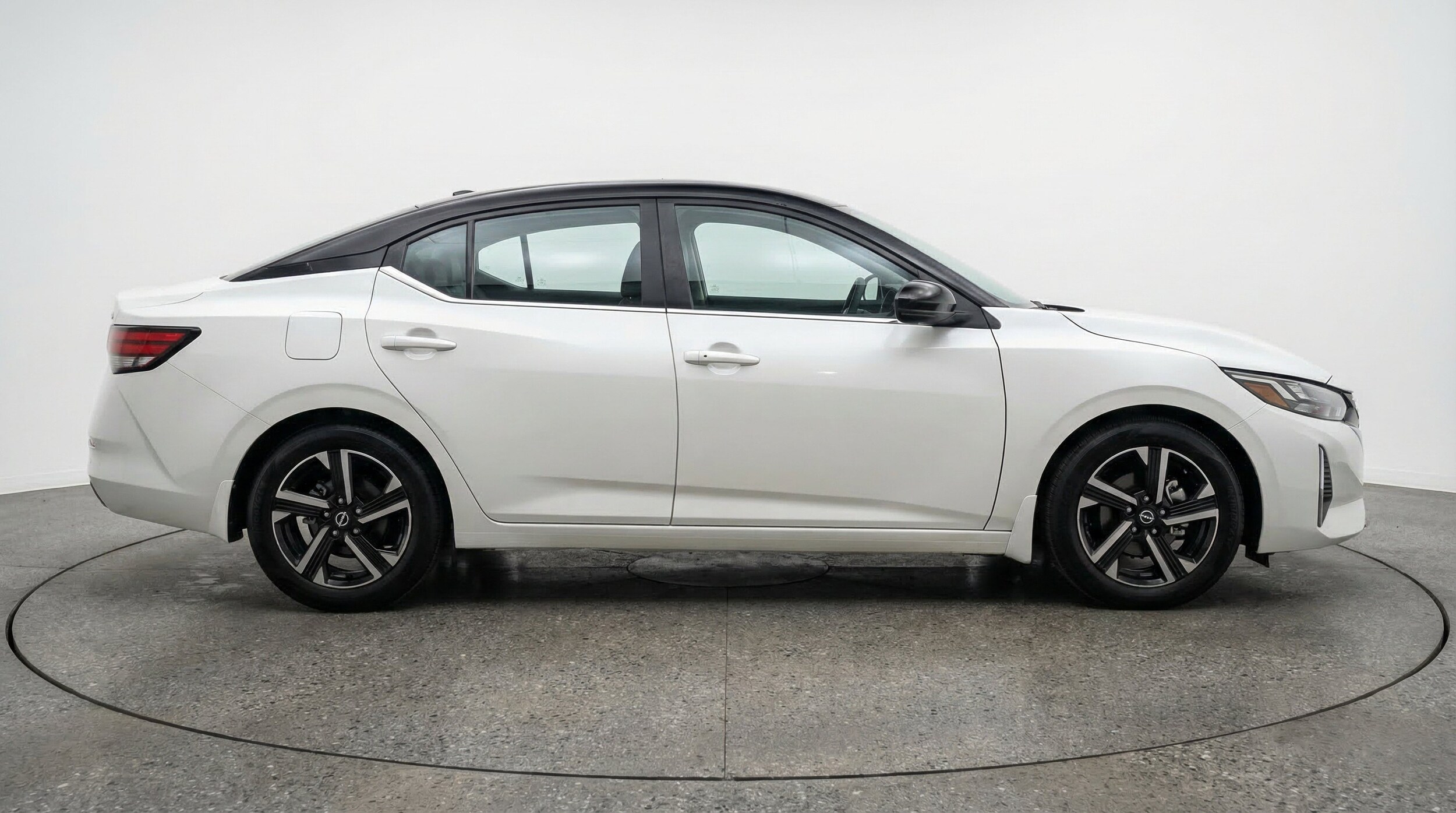 Thumbnail: 2025 Nissan Sentra - 11