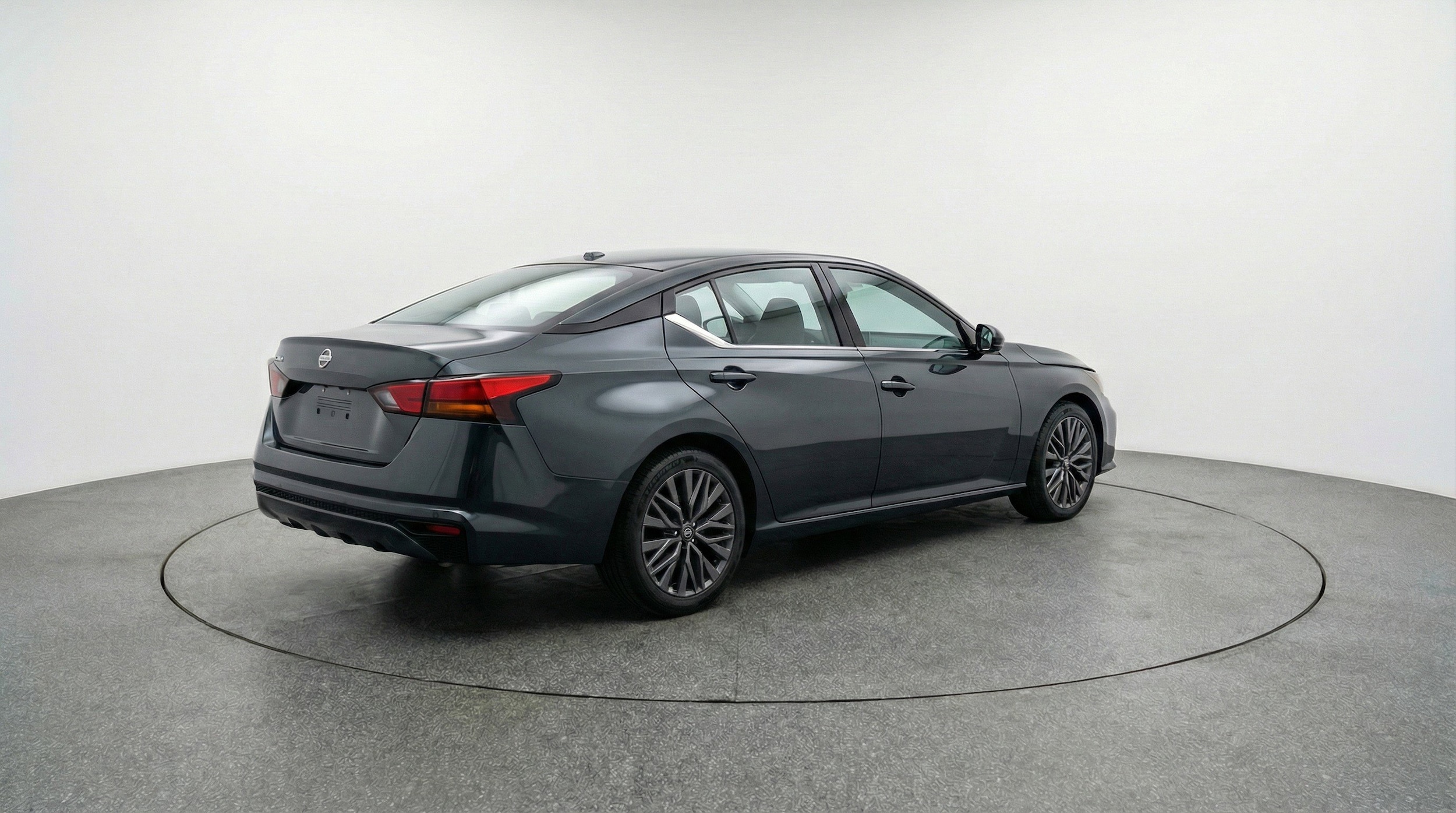 Thumbnail: 2025 Nissan Altima - 9