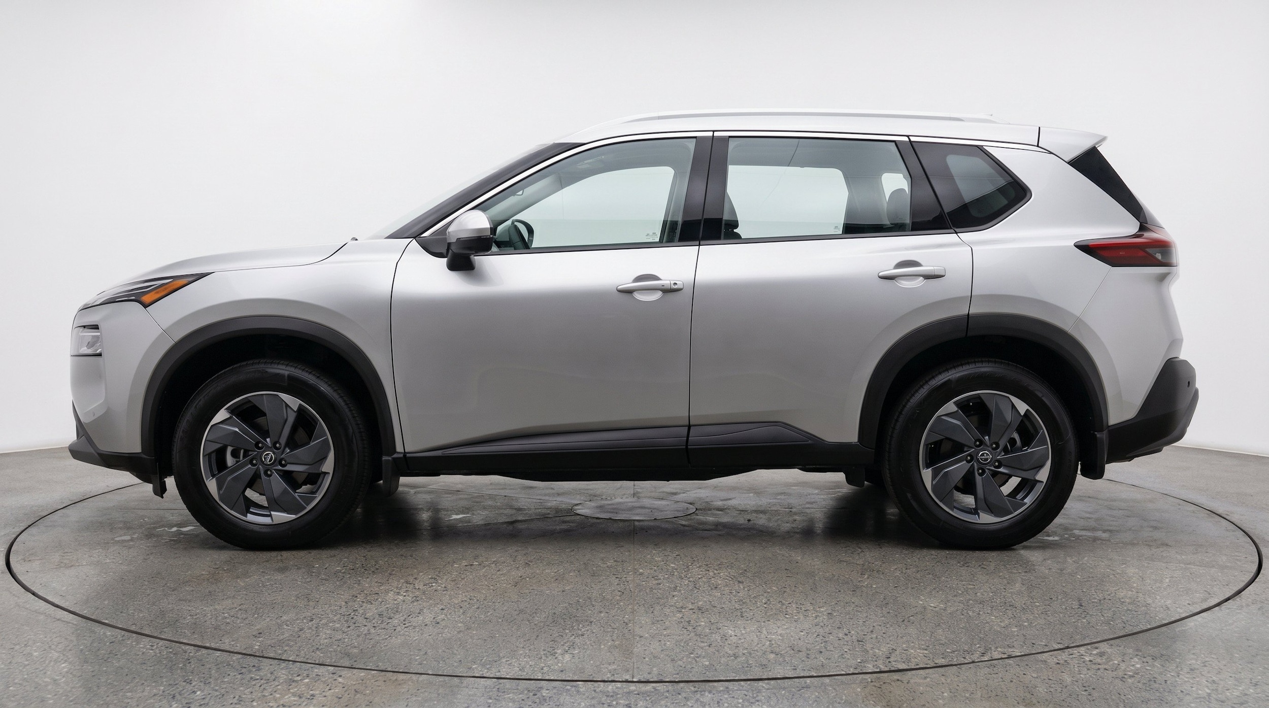 Thumbnail: 2025 Nissan Rogue - 5
