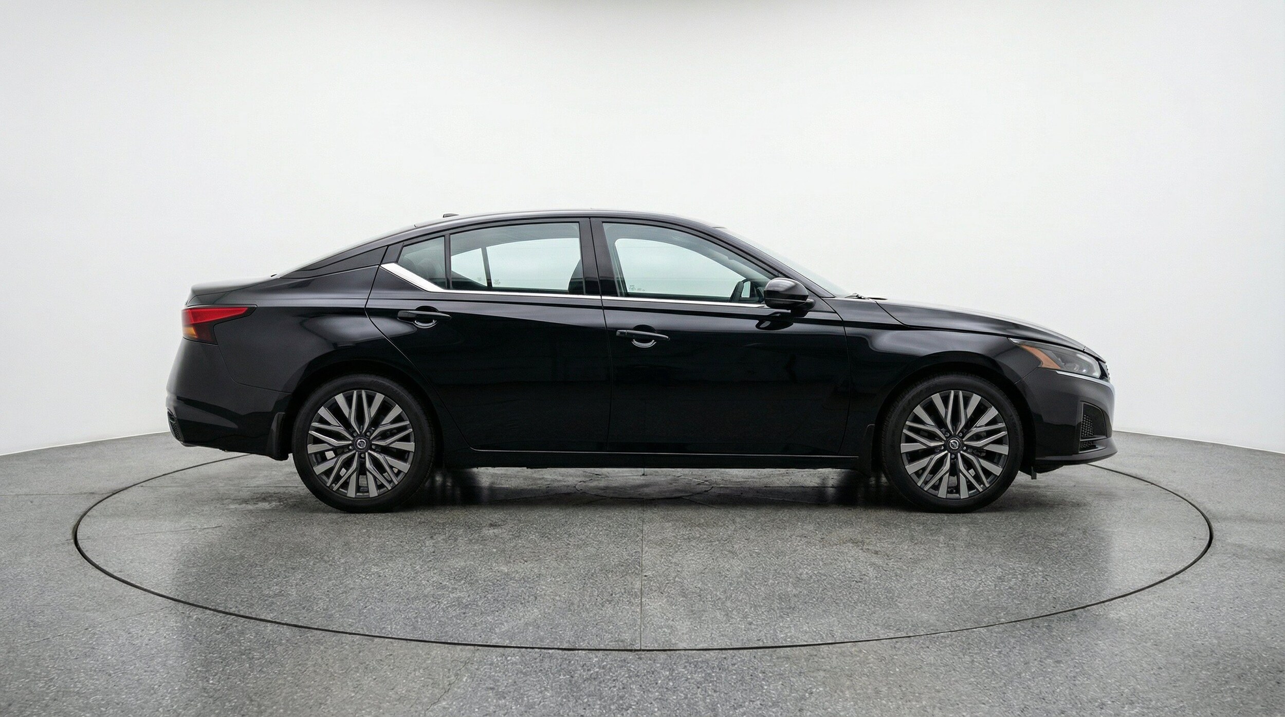 Thumbnail: 2025 Nissan Altima - 11