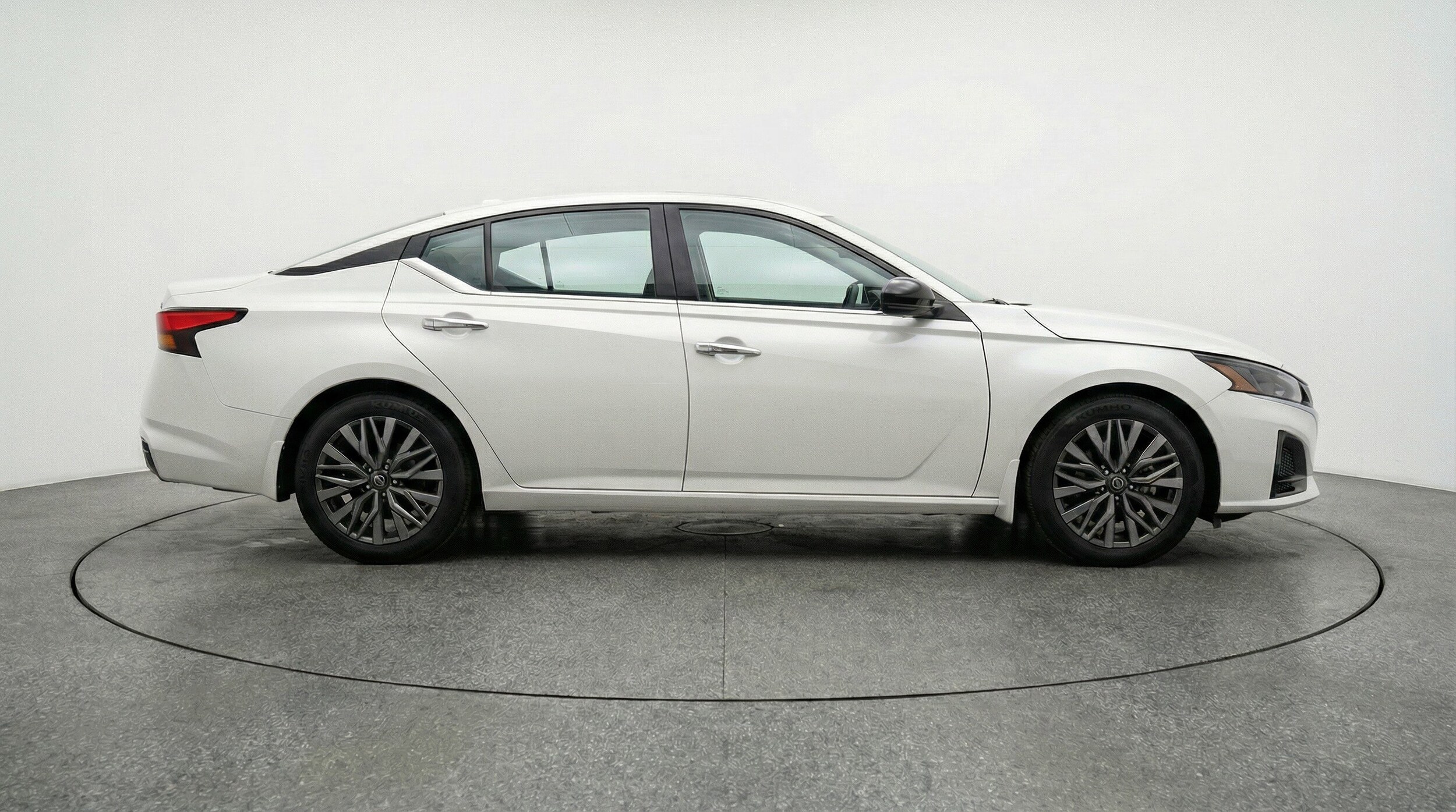 Thumbnail: 2025 Nissan Altima - 11
