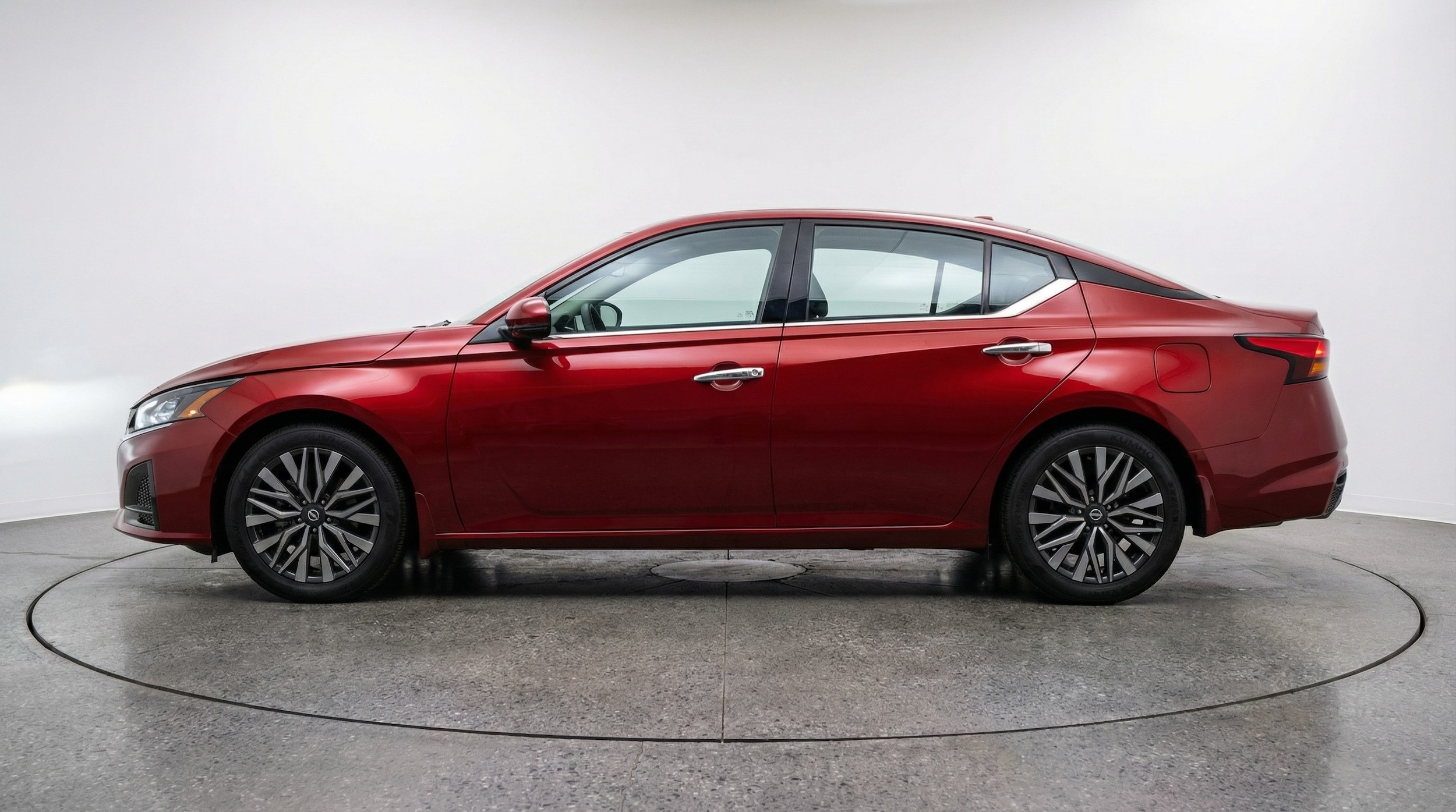 Thumbnail: 2025 Nissan Altima - 4