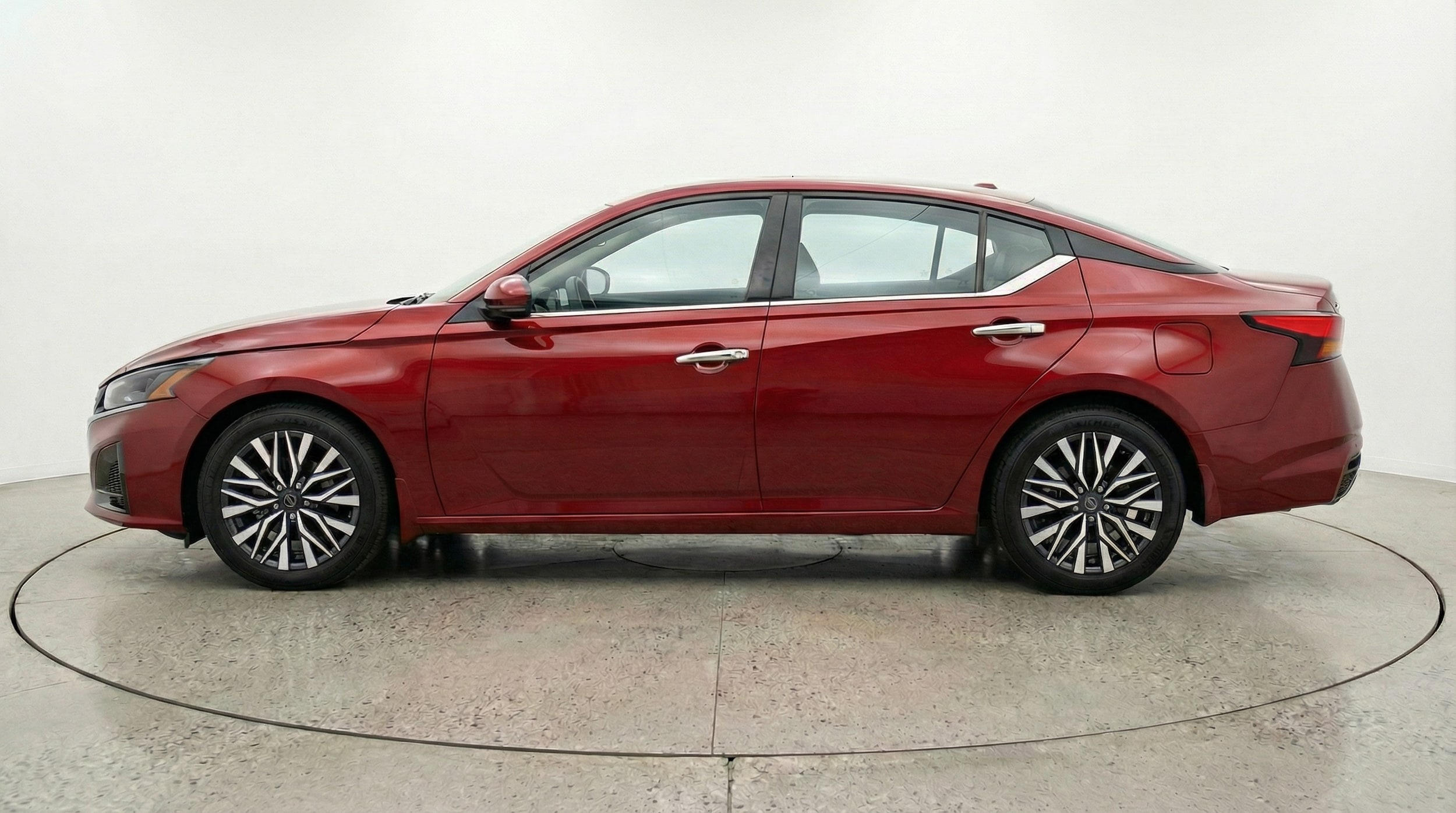 Thumbnail: 2025 Nissan Altima - 4