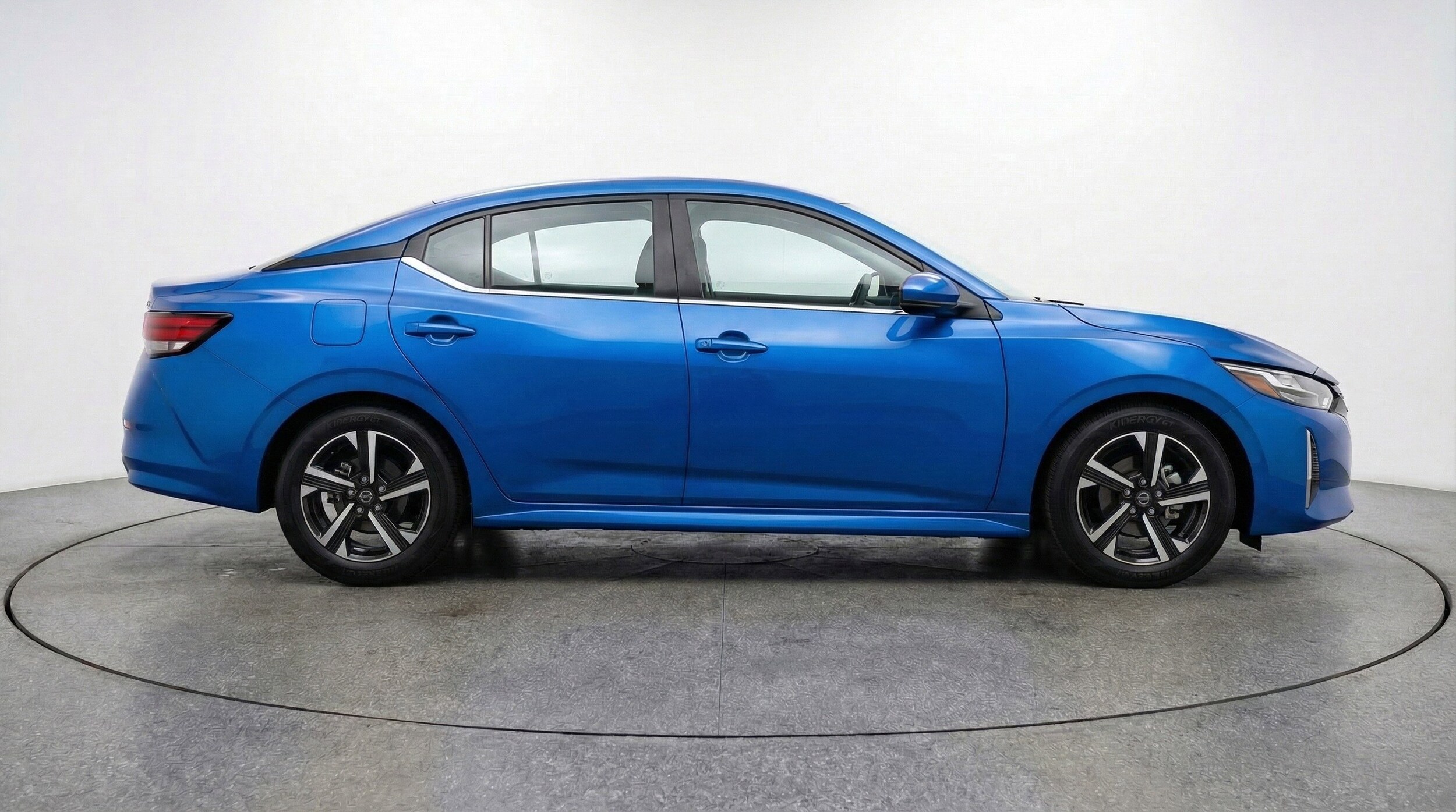 Thumbnail: 2025 Nissan Sentra - 11