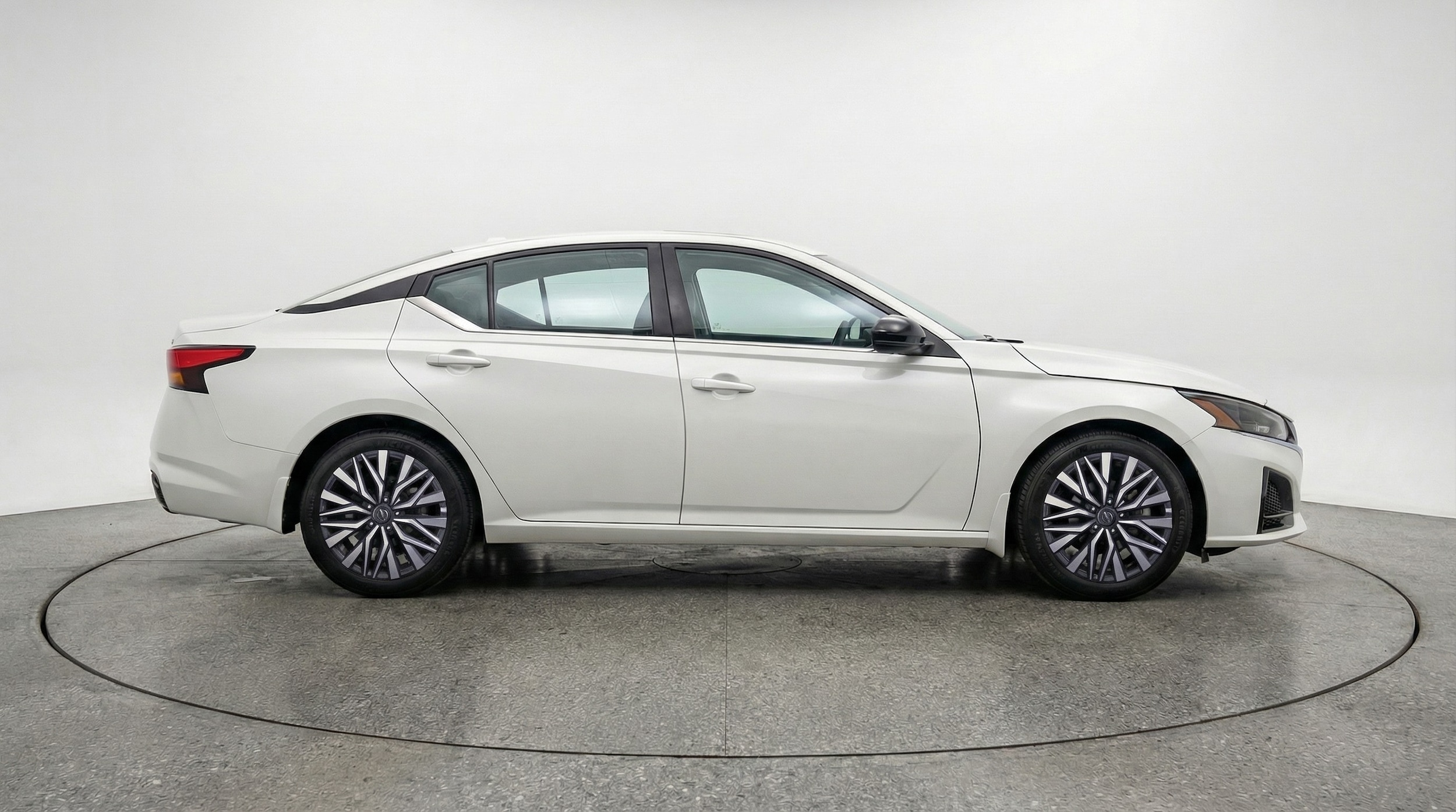 Thumbnail: 2025 Nissan Altima - 8