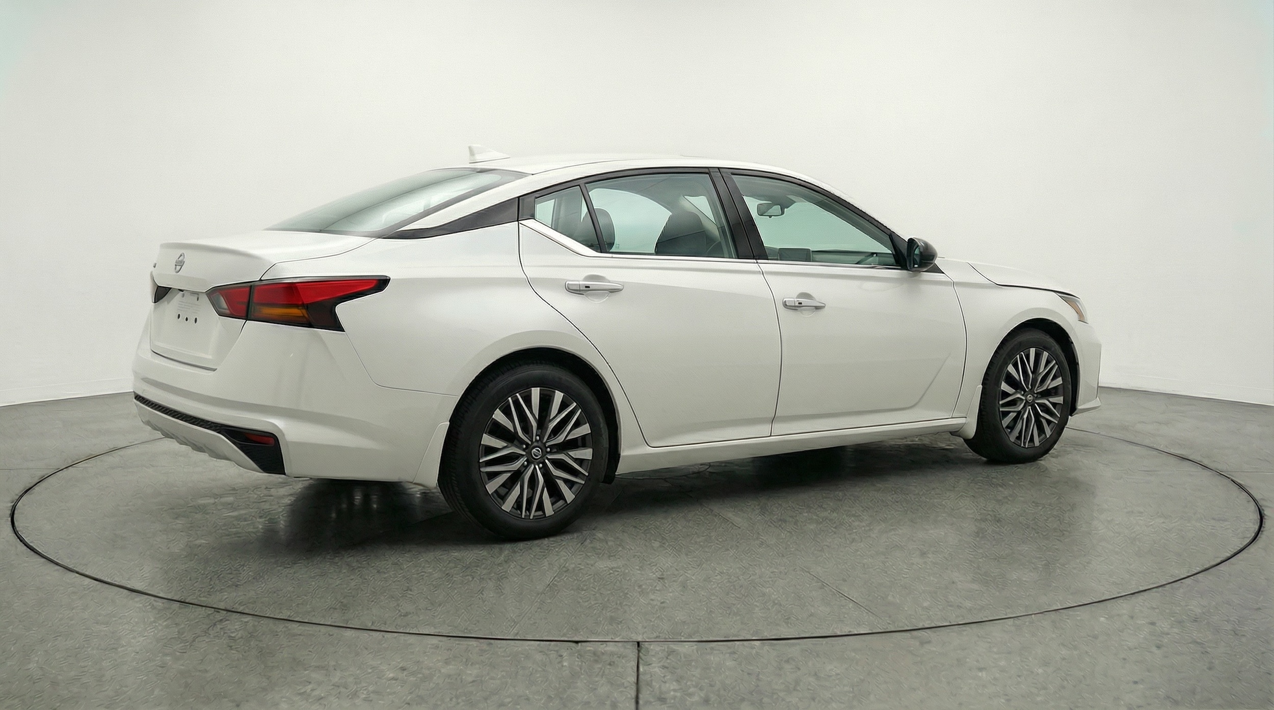 Thumbnail: 2025 Nissan Altima - 7