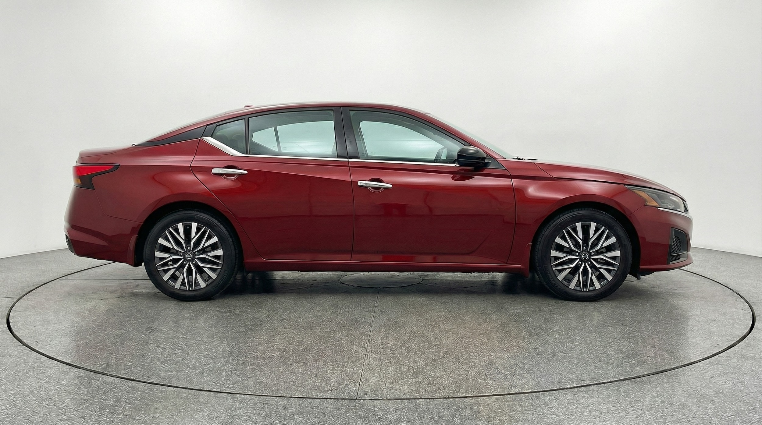 Thumbnail: 2025 Nissan Altima - 8