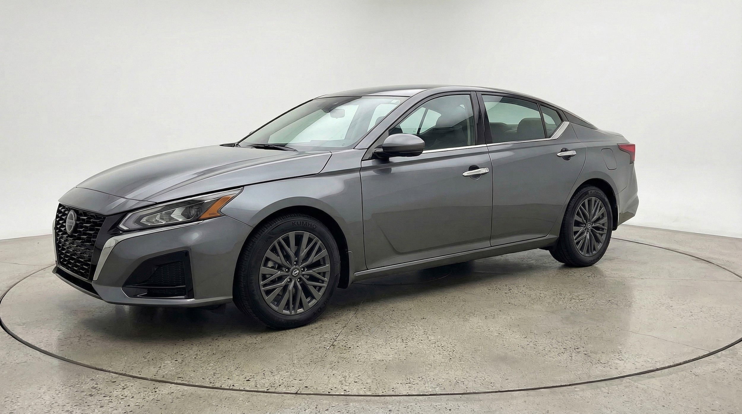 Thumbnail: 2025 Nissan Altima - 3