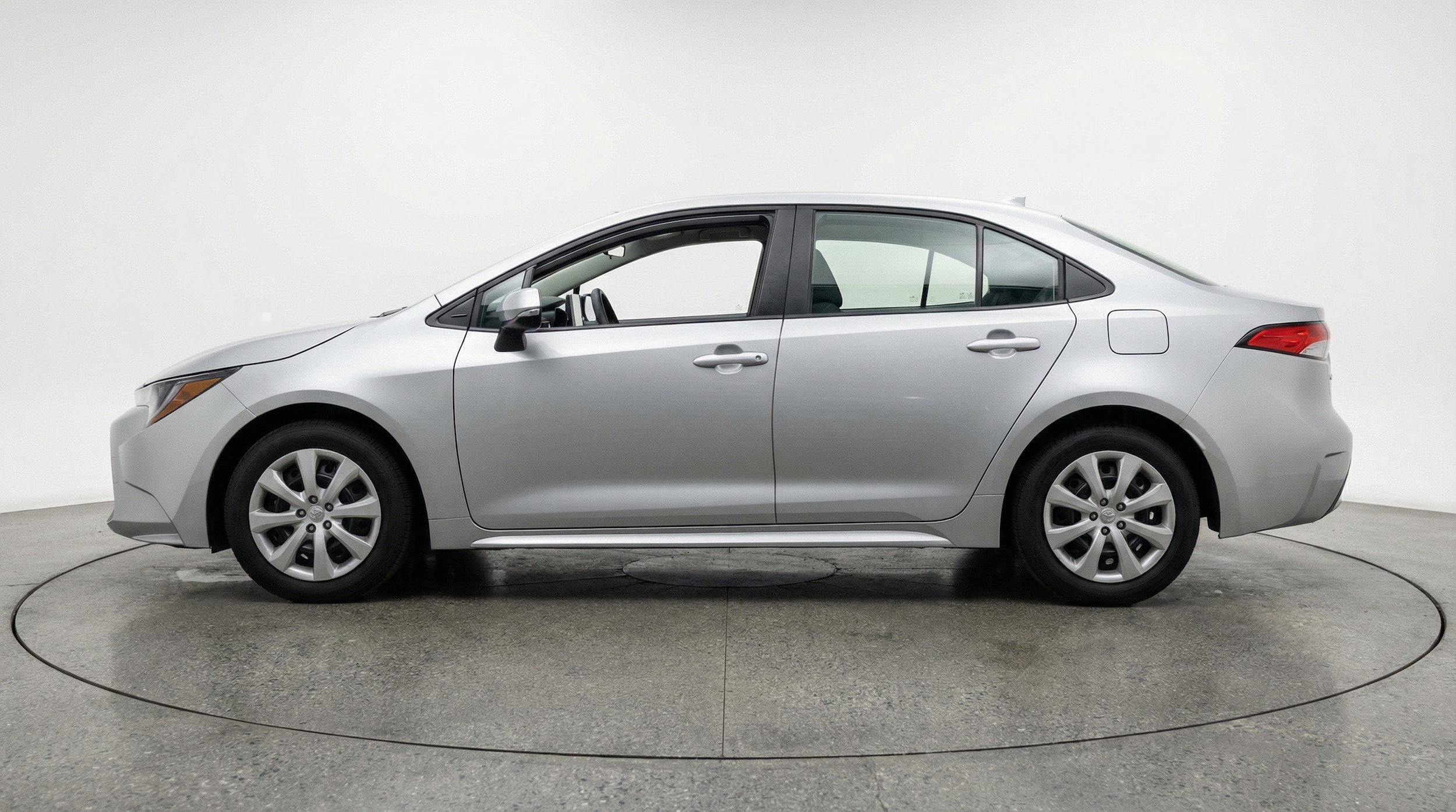 Thumbnail: 2025 Toyota Corolla - 5