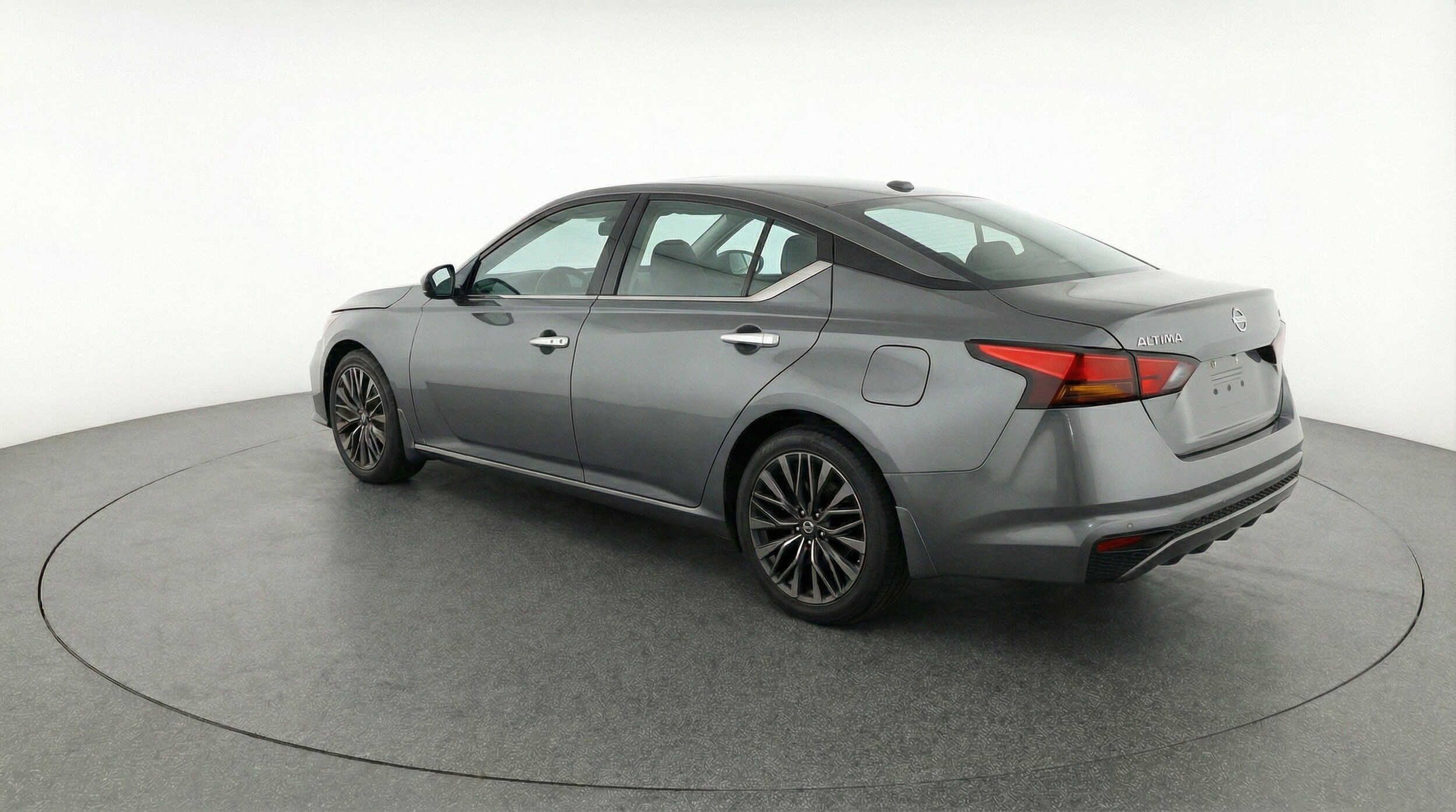 Thumbnail: 2025 Nissan Altima - 6