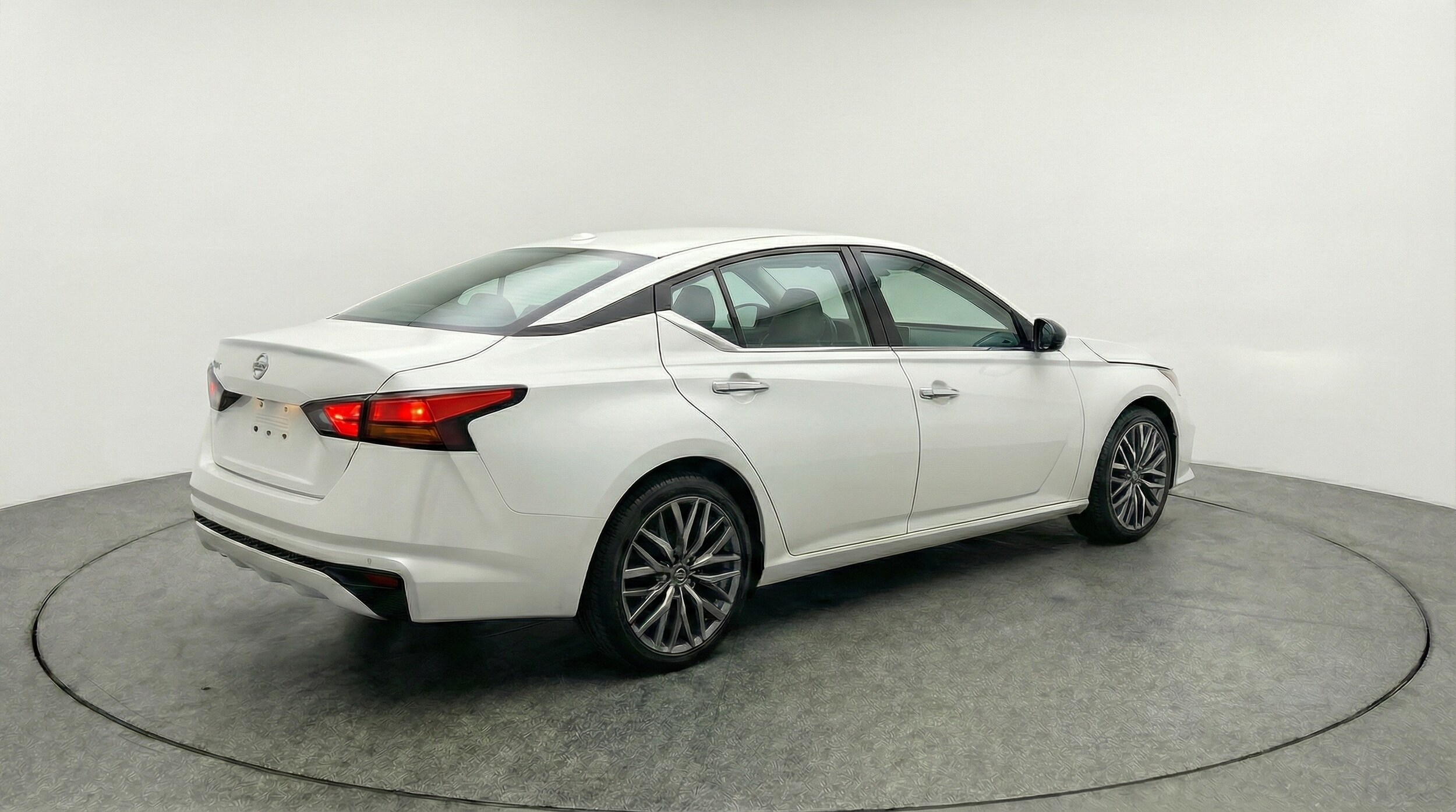 Thumbnail: 2025 Nissan Altima - 7