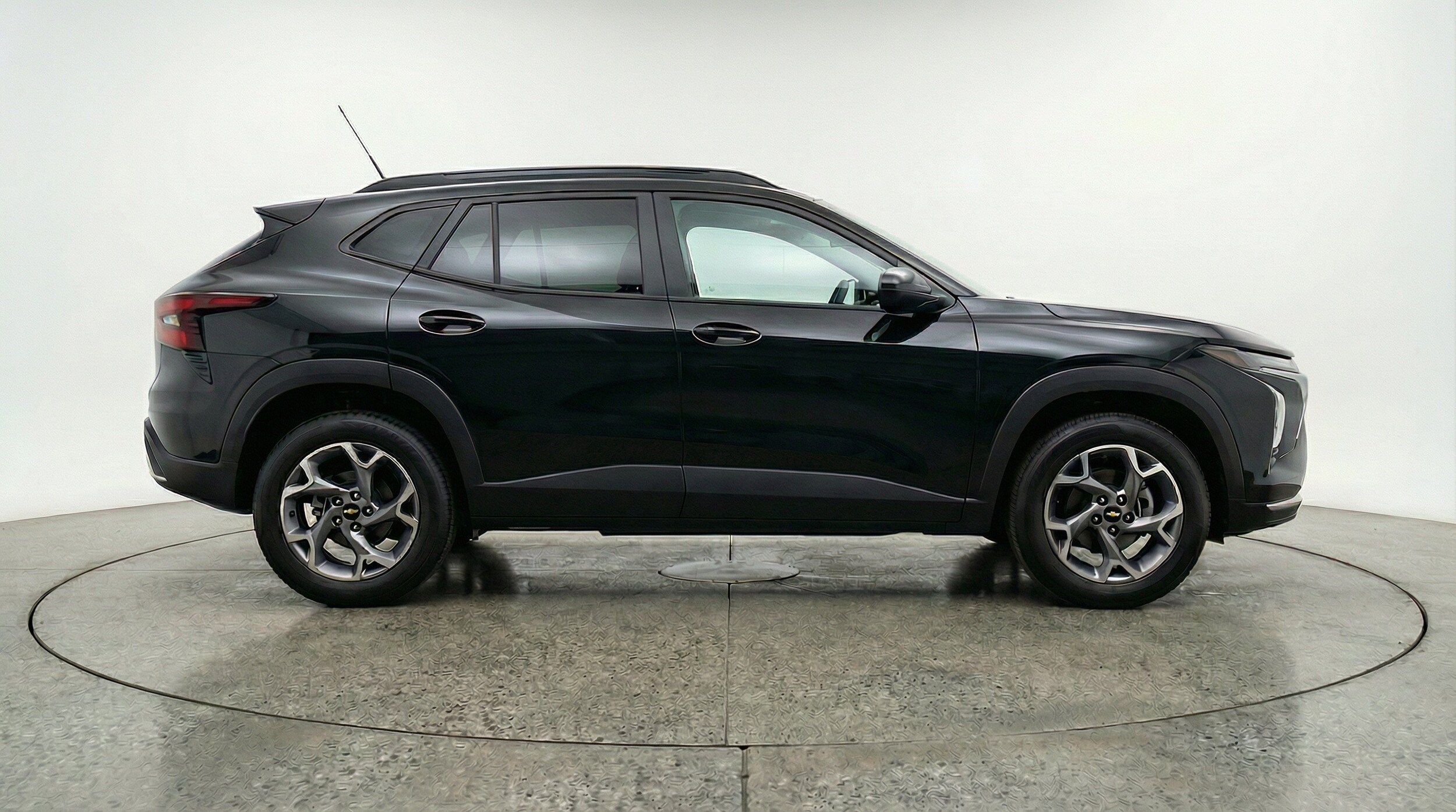 Thumbnail: 2025 Chevrolet Trax - 11