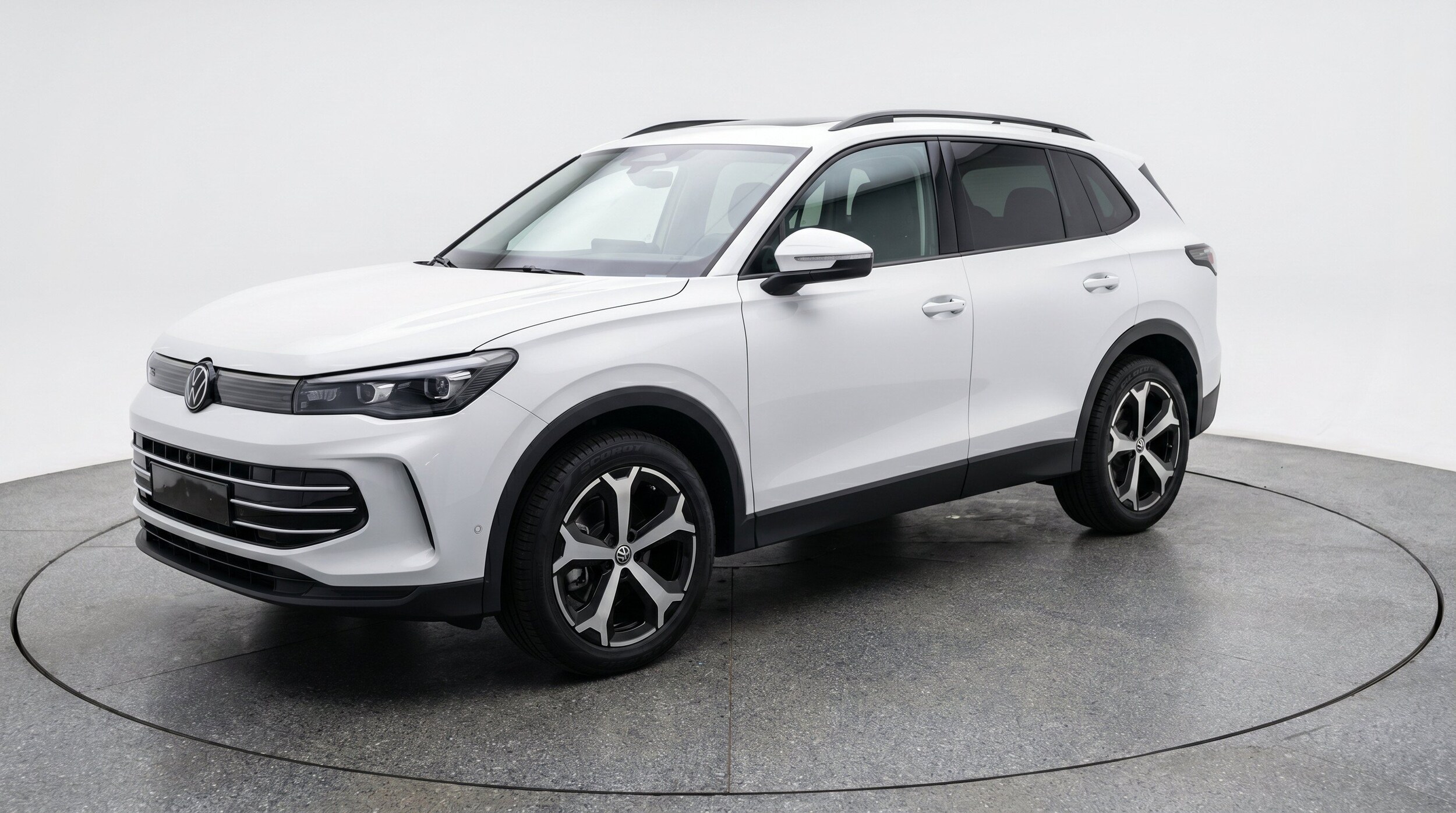 Thumbnail: 2026 Volkswagen Tiguan - 3