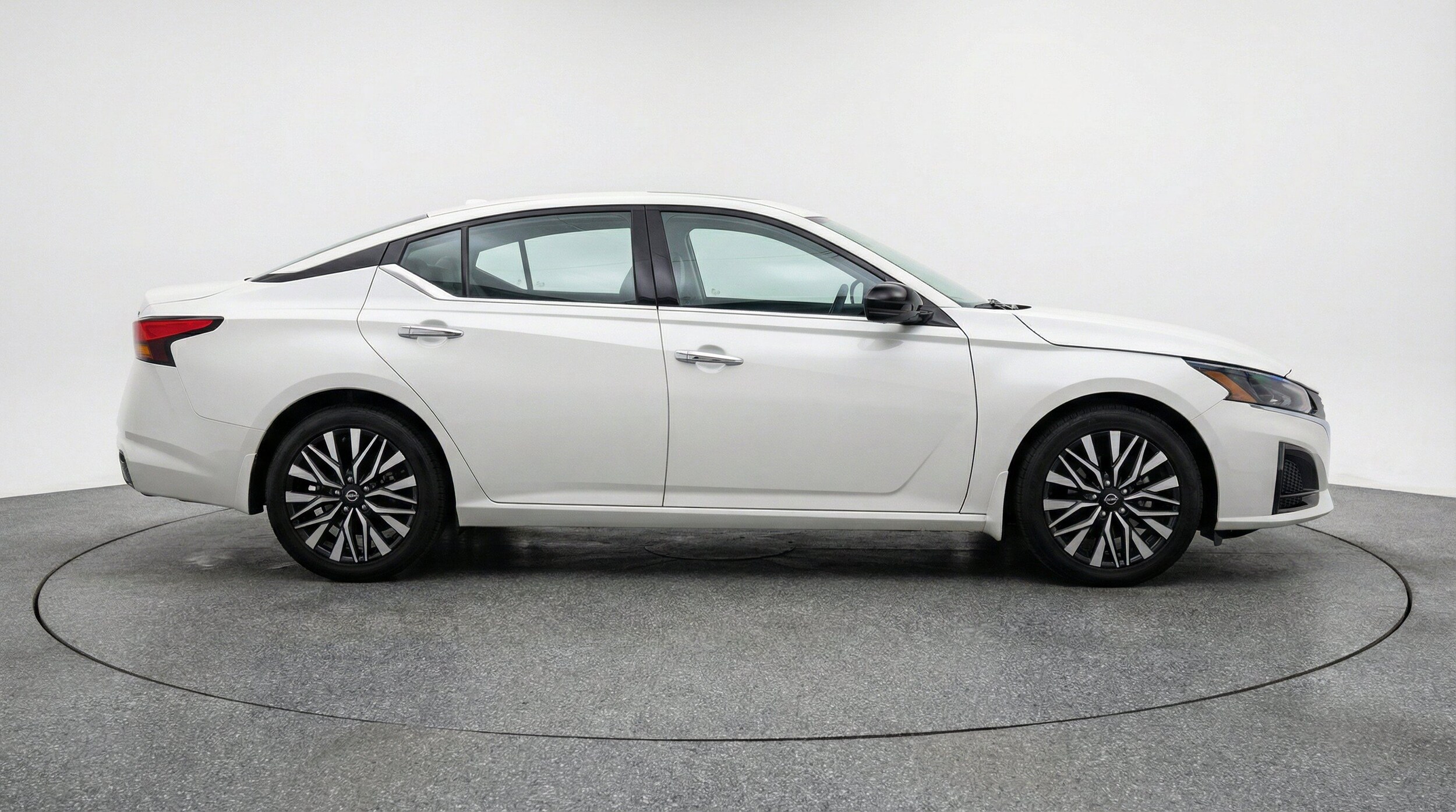 Thumbnail: 2025 Nissan Altima - 11