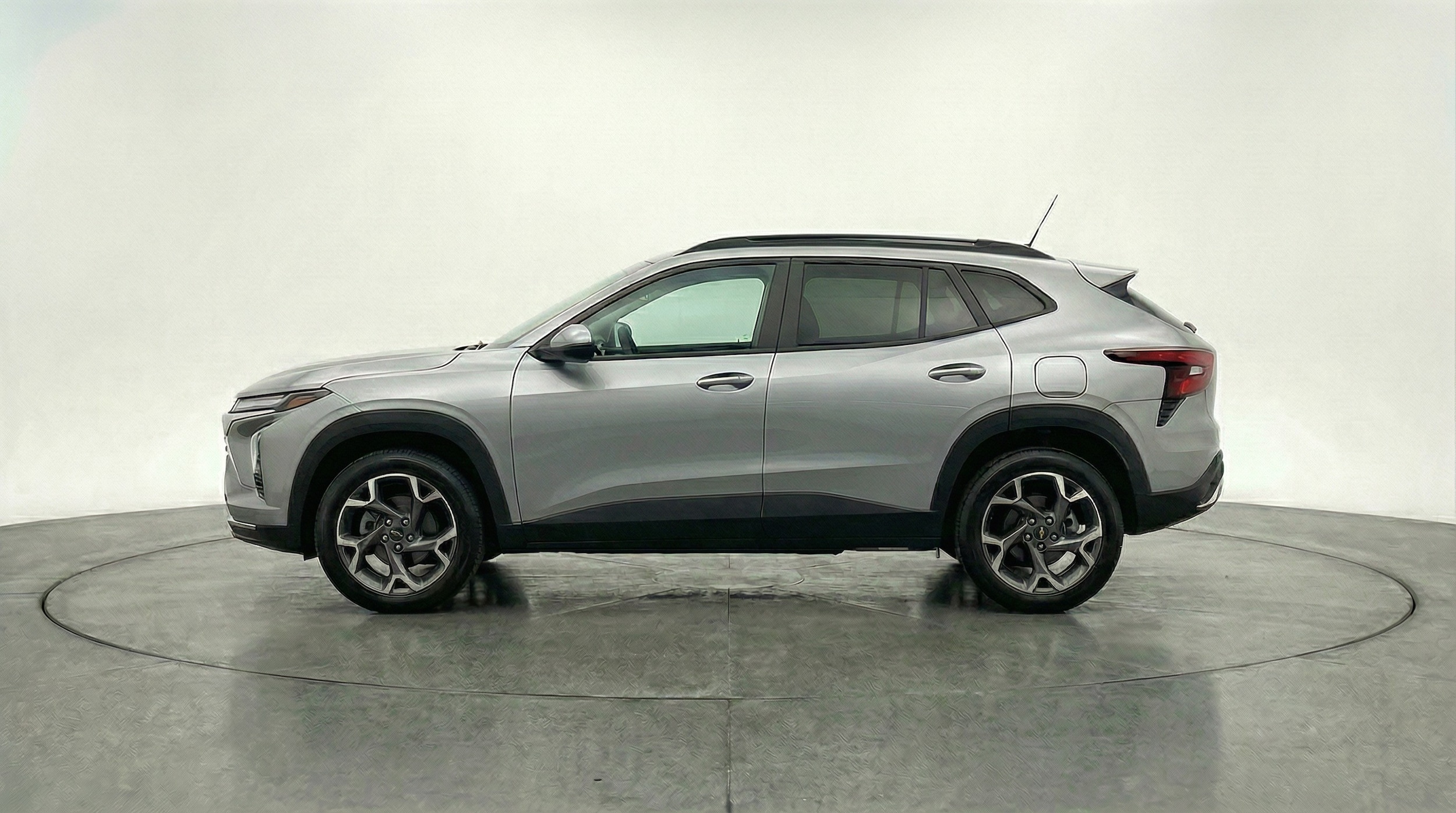 Thumbnail: 2025 Chevrolet Trax - 4