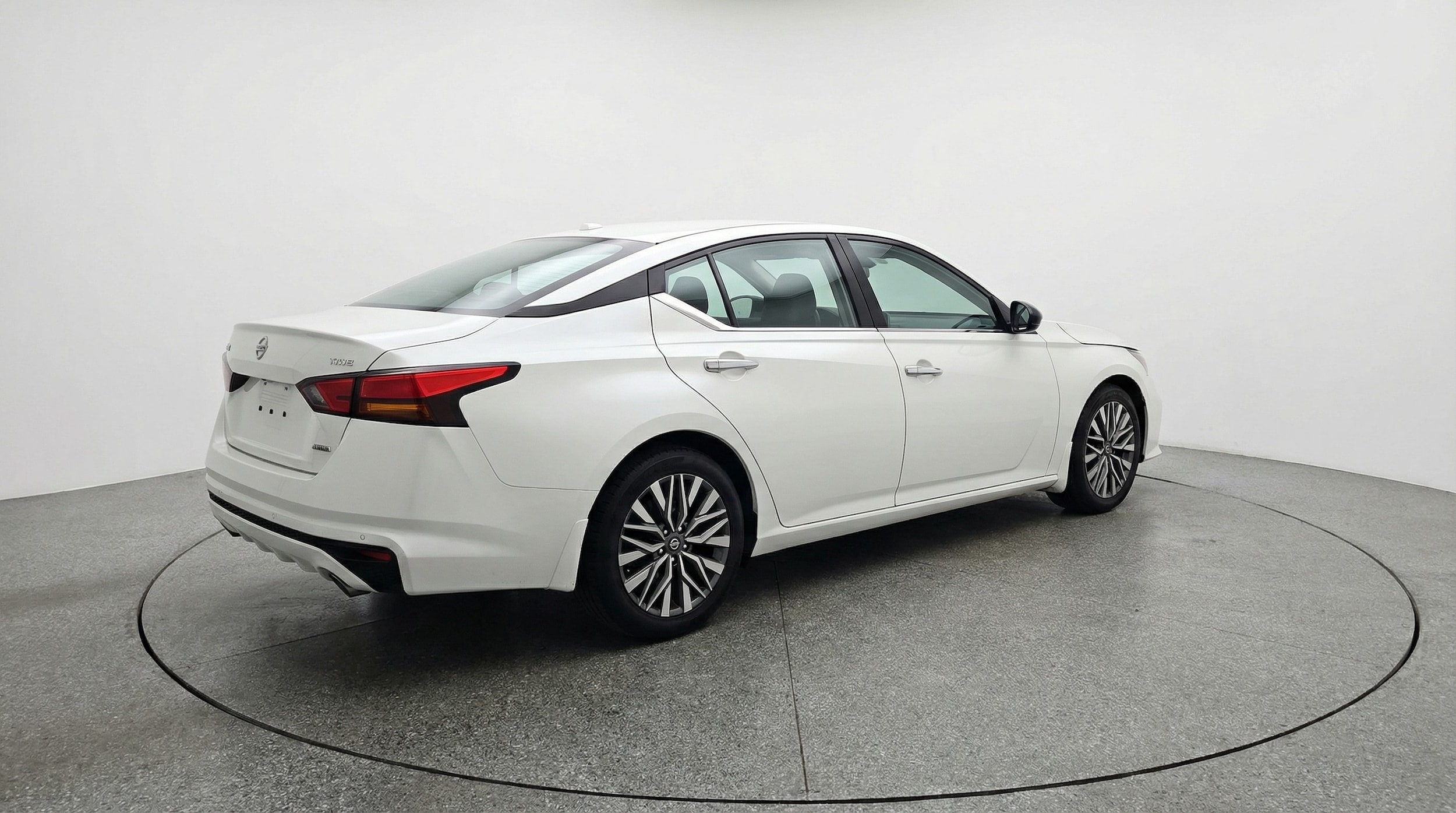 Thumbnail: 2025 Nissan Altima - 7