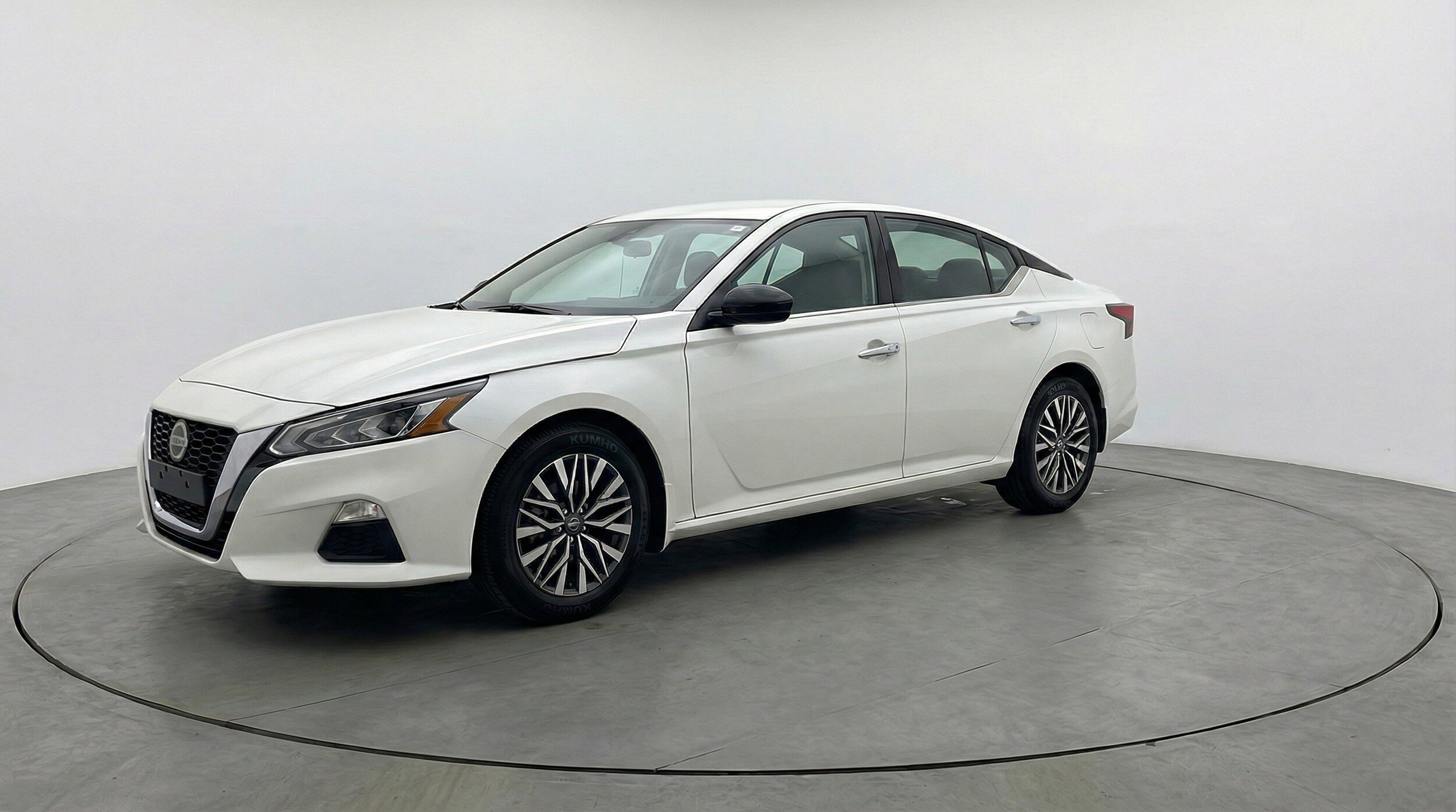 Thumbnail: 2025 Nissan Altima - 3