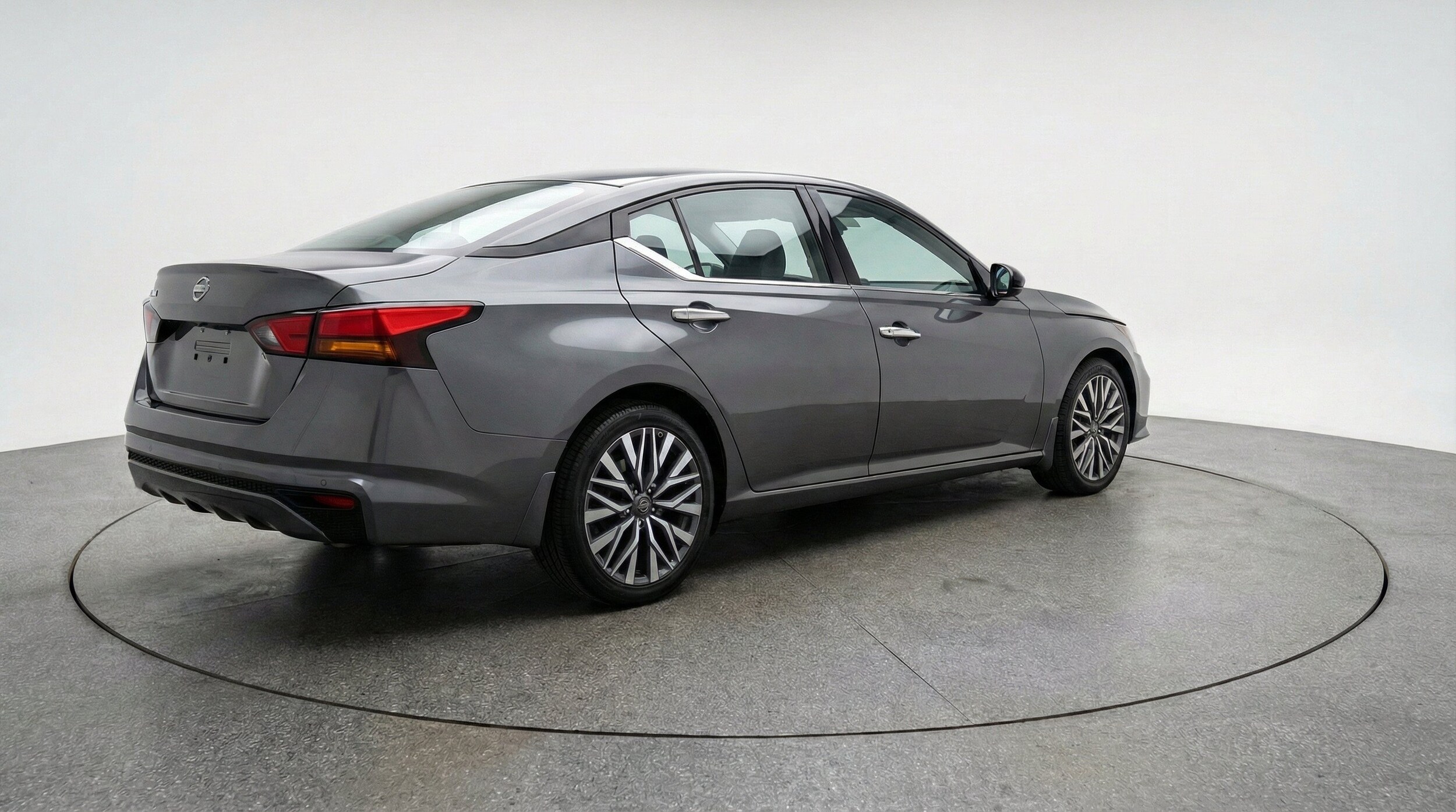 Thumbnail: 2025 Nissan Altima - 9