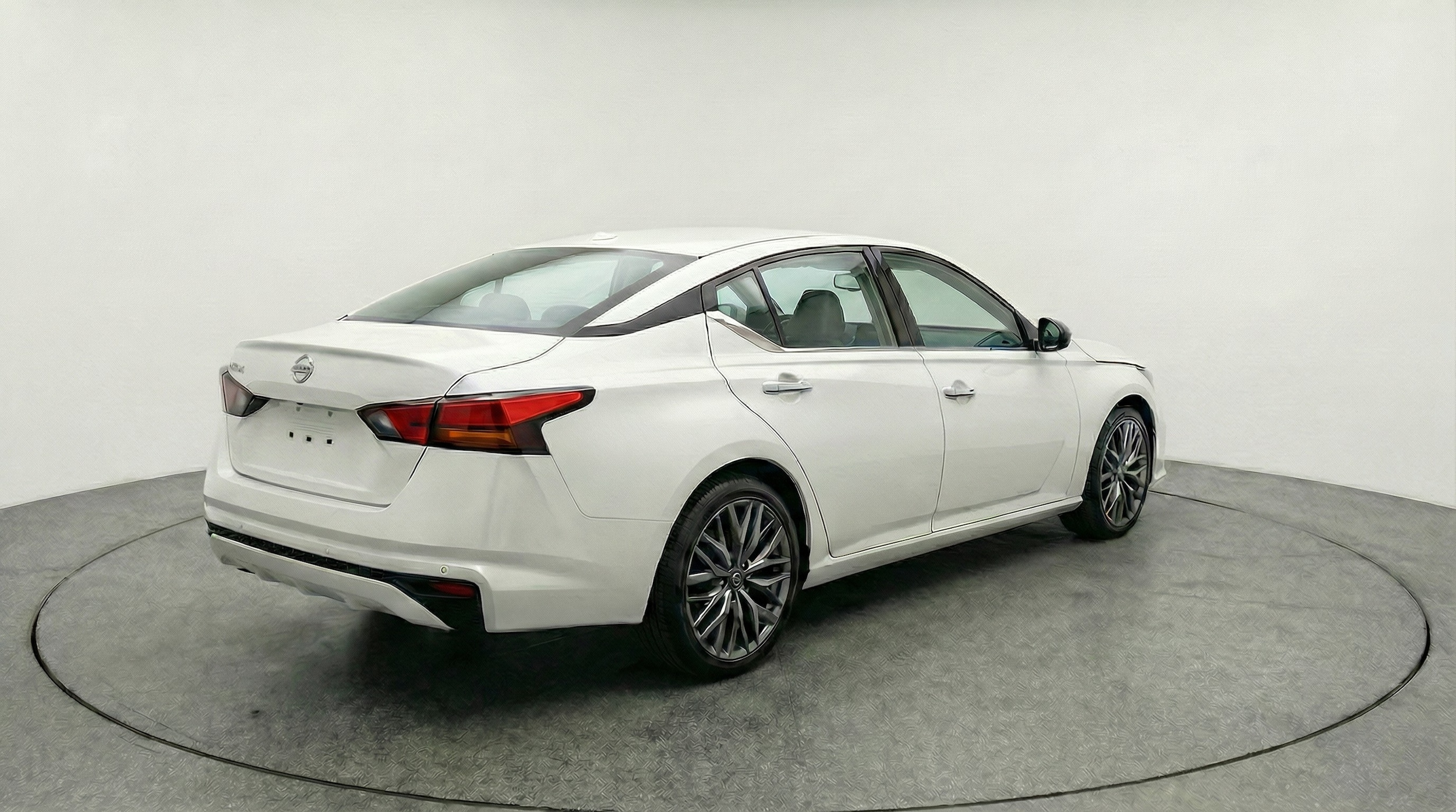 Thumbnail: 2025 Nissan Altima - 7