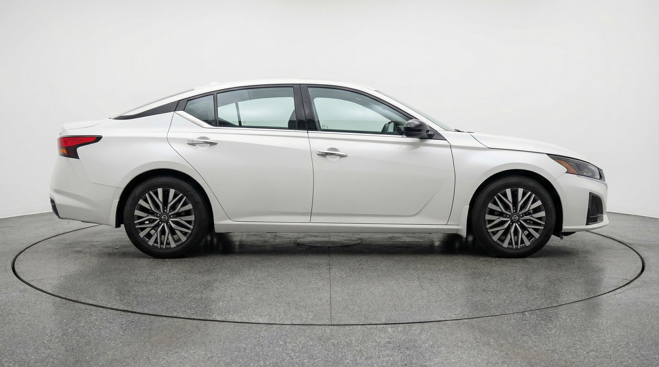 Thumbnail: 2025 Nissan Altima - 11